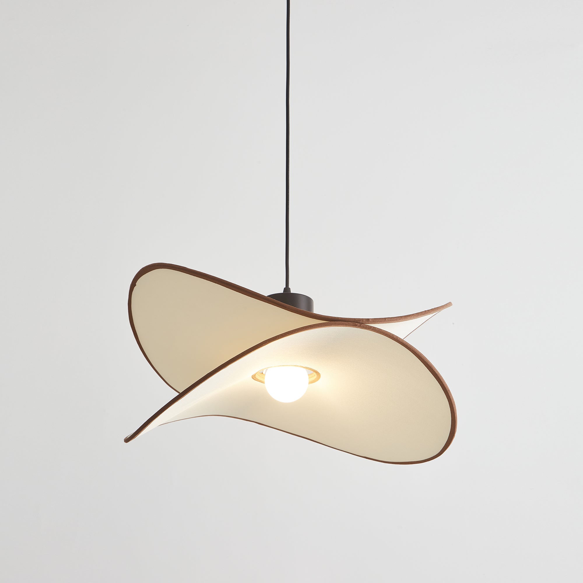 Cicaros Suspension Métal Tissu Art Créatif