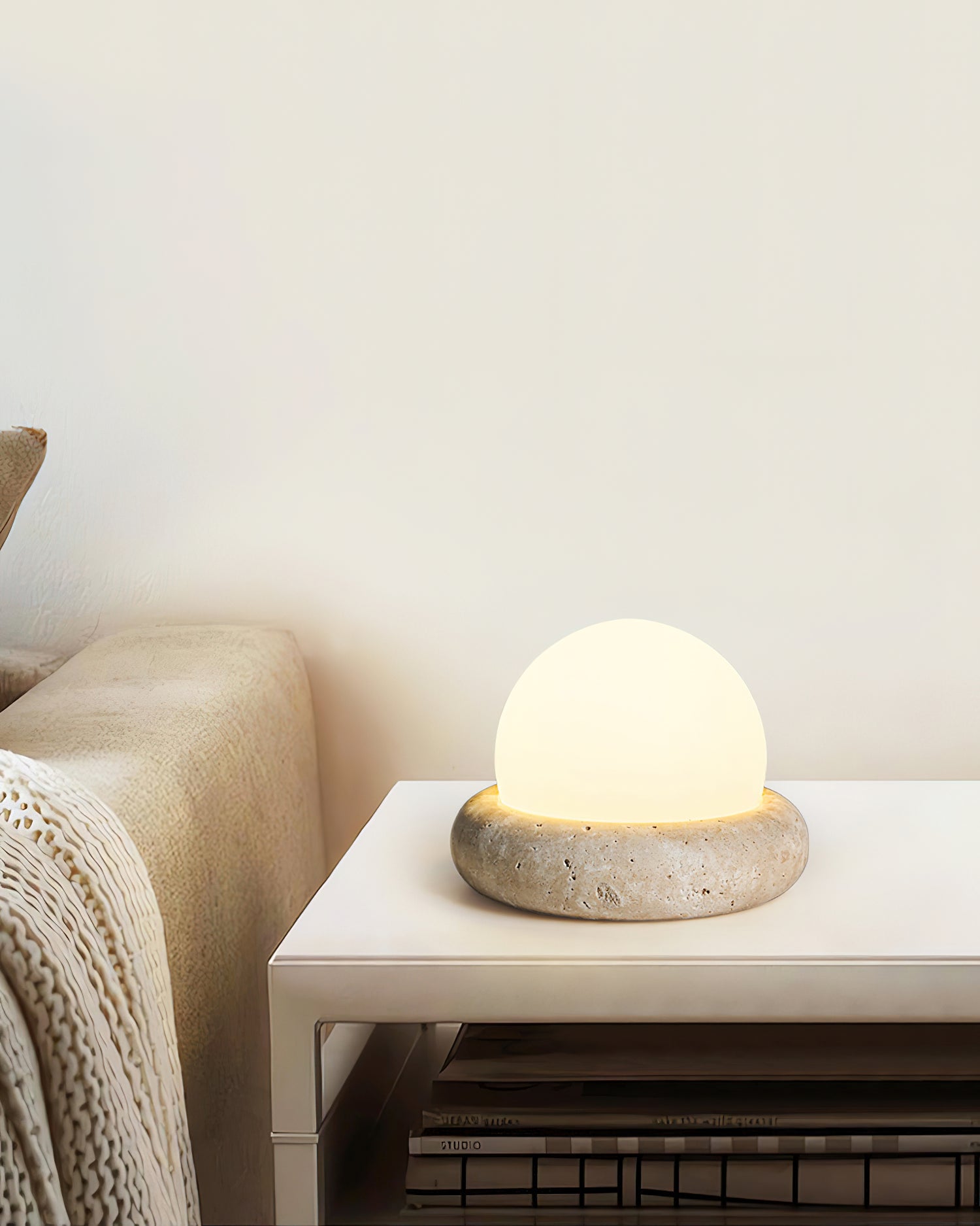 Riita Lampe de Table Mini Globe en Travertin Maga