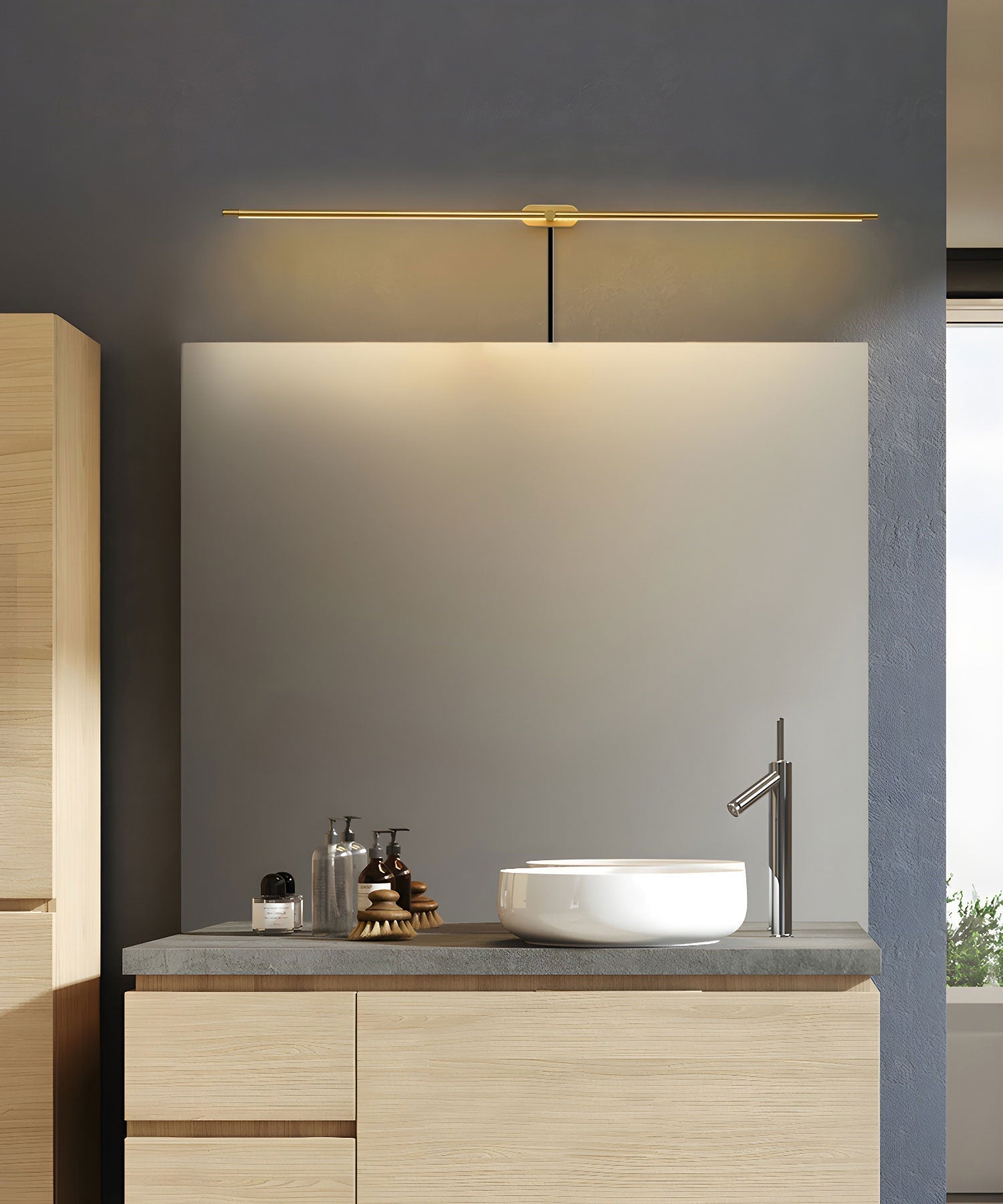 Lustra Wall Lamp Linear Plug-in