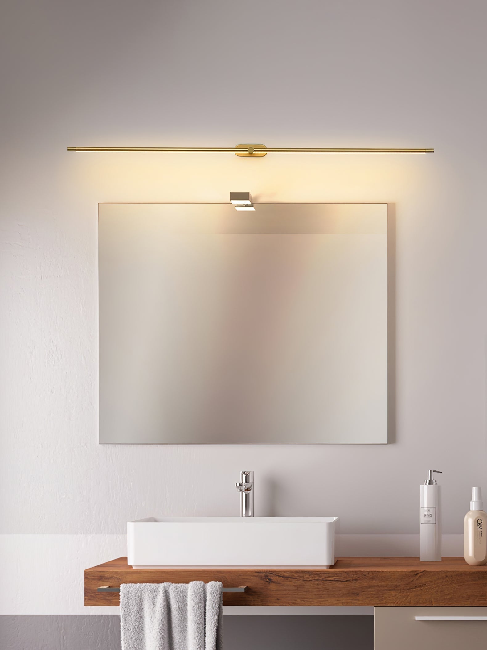 Lustra Wall Lamp Linear Plug-in