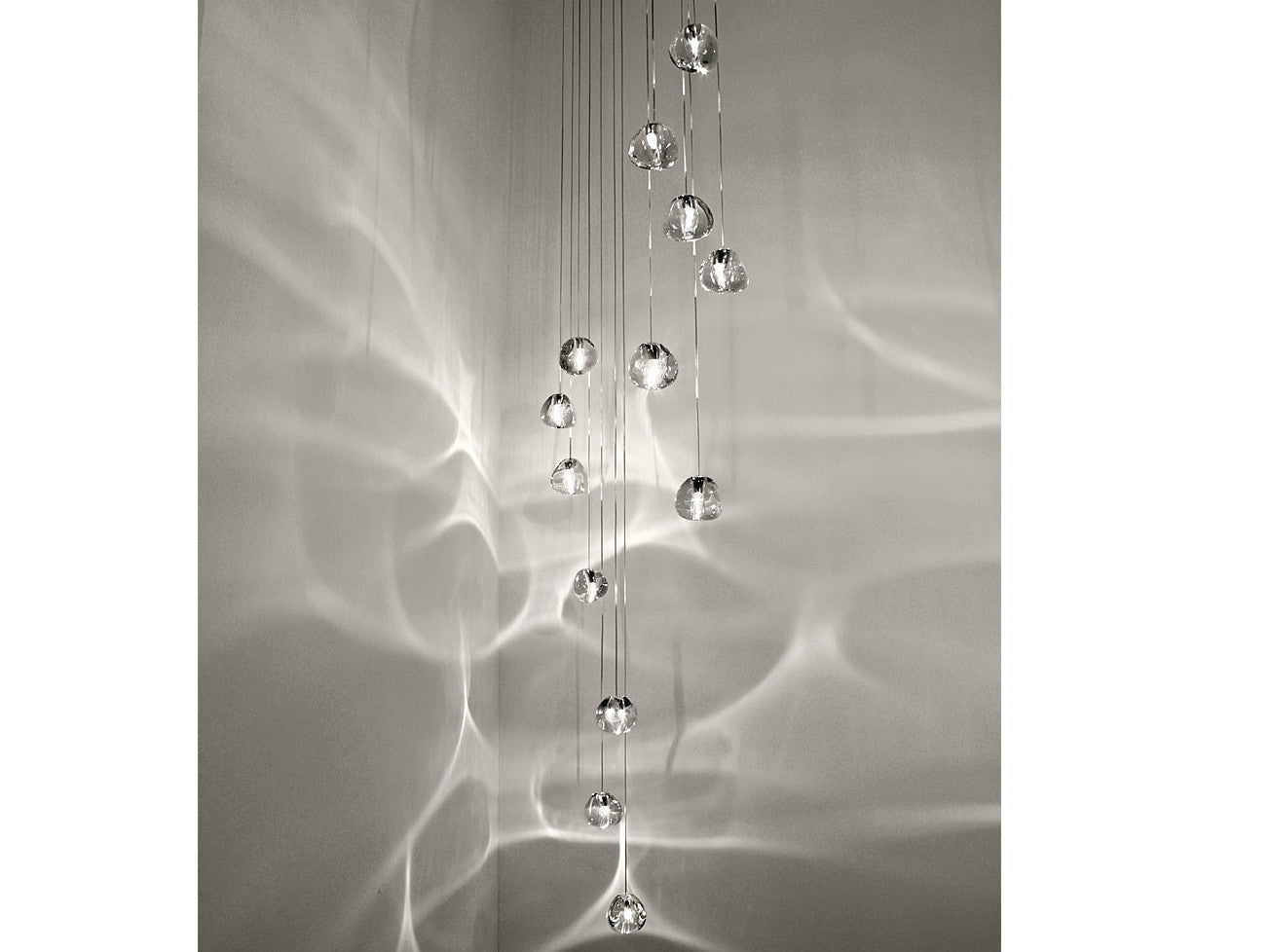 Avynor Suspension Luxe Postmoderne
