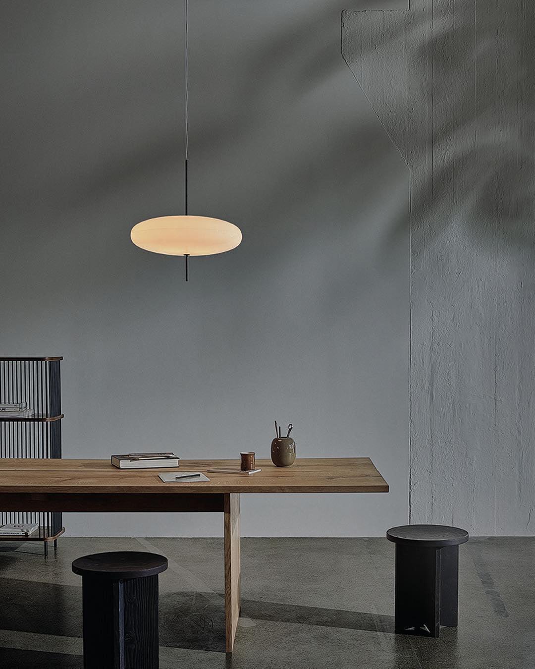 Lustra Suspension Noir Peint Réuni pour Salon
