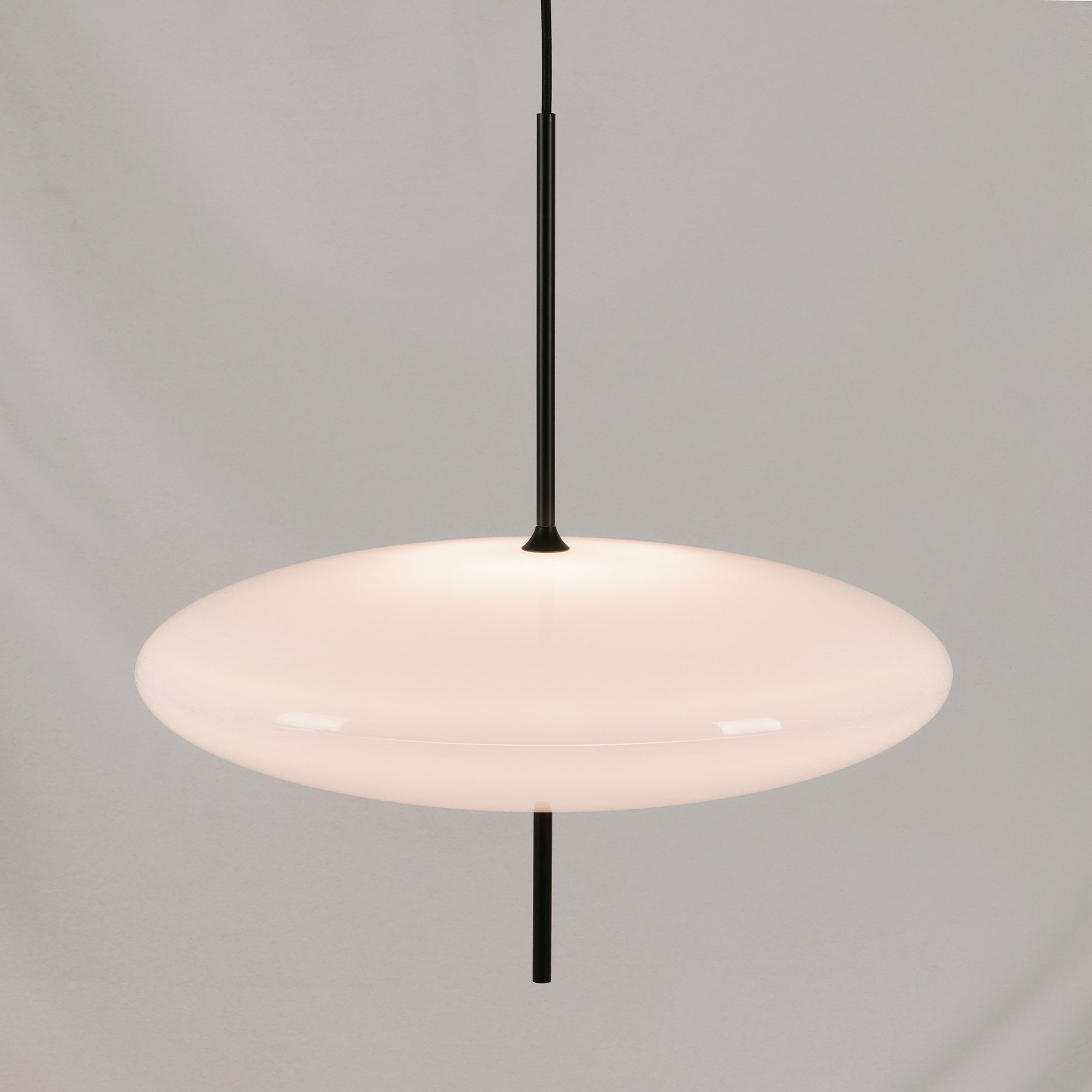 Lustra Suspension Noir Peint Réuni pour Salon