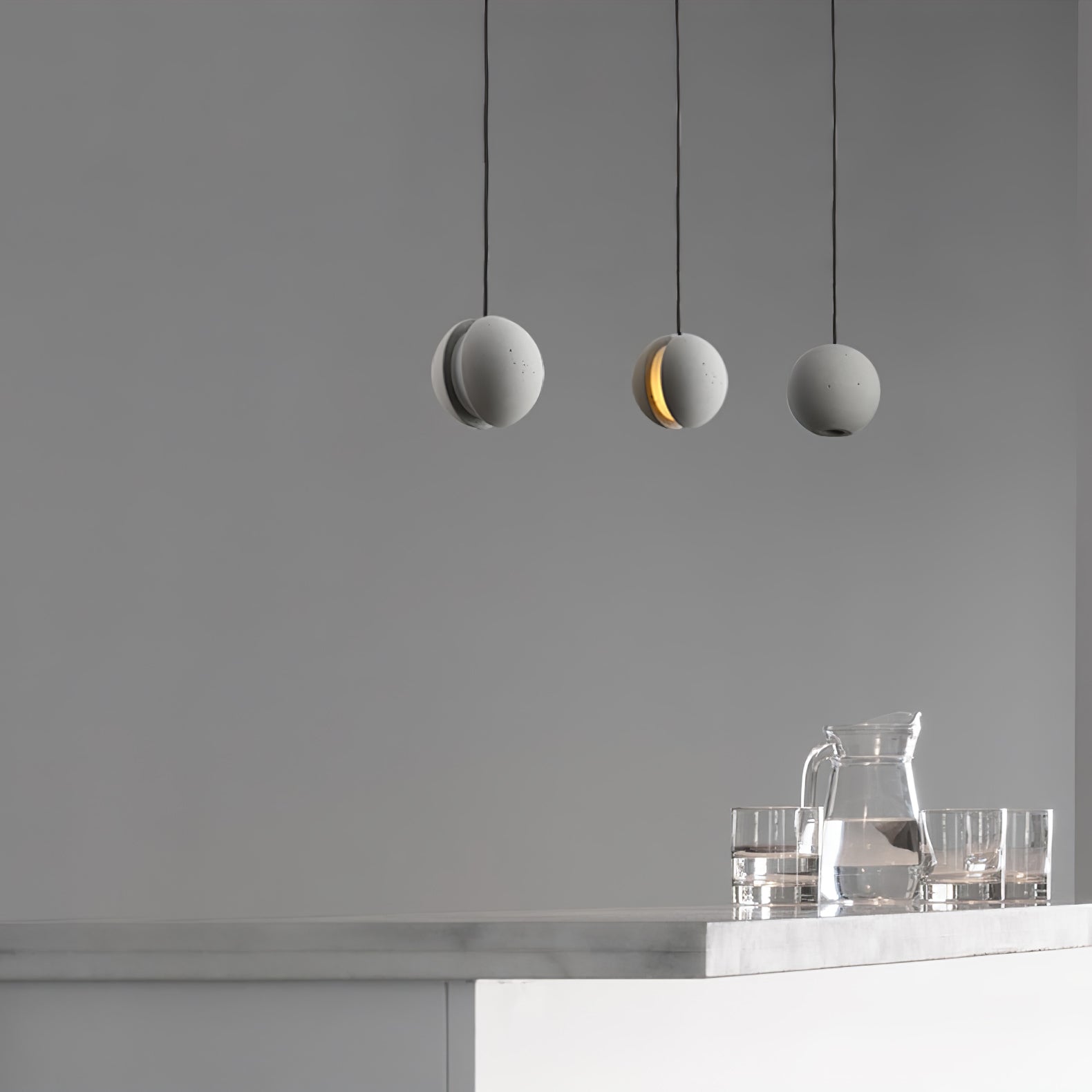 Solara Suspension Sphère en Béton Lune Minimaliste