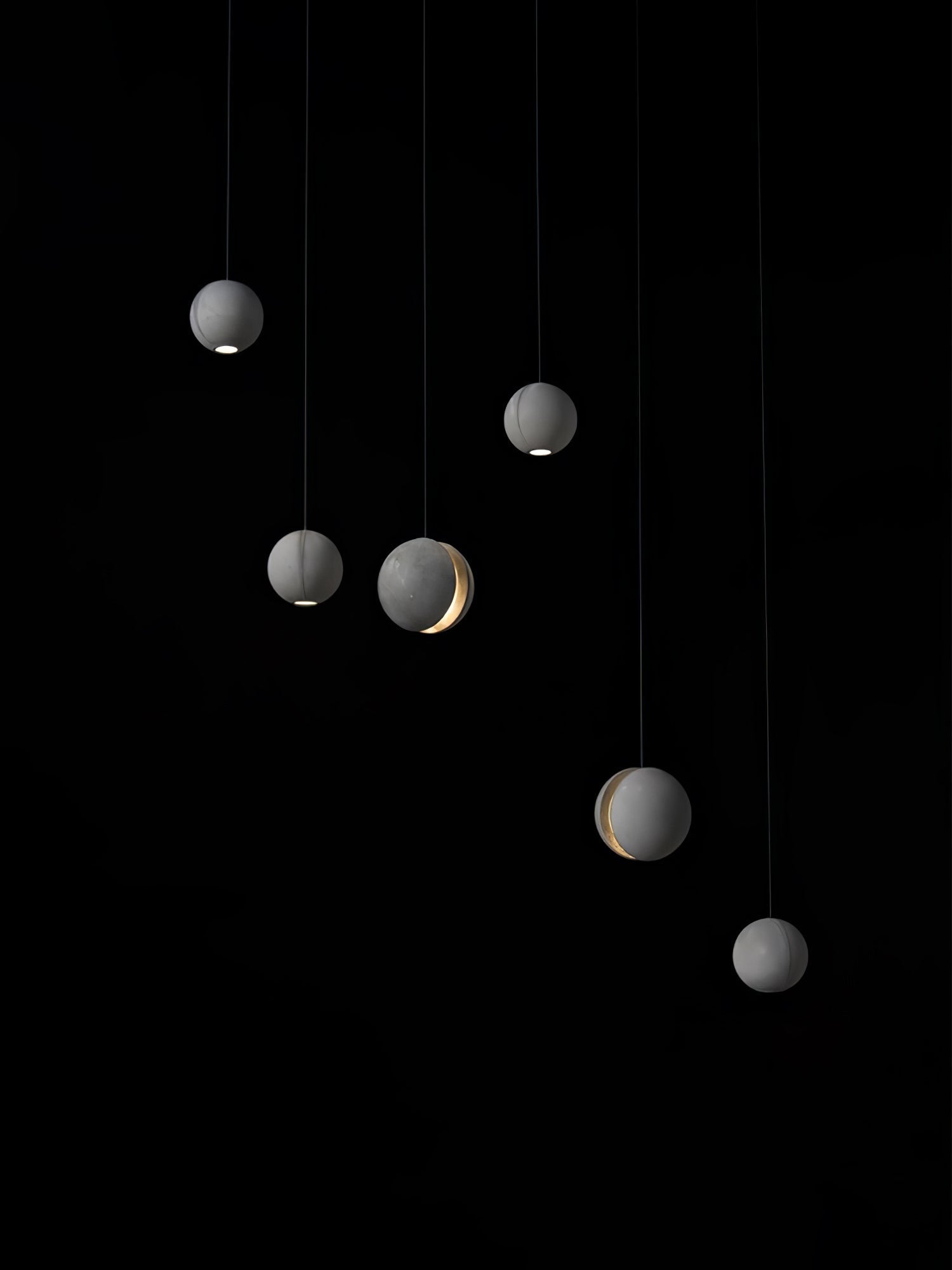 Solara Suspension Sphère en Béton Lune Minimaliste