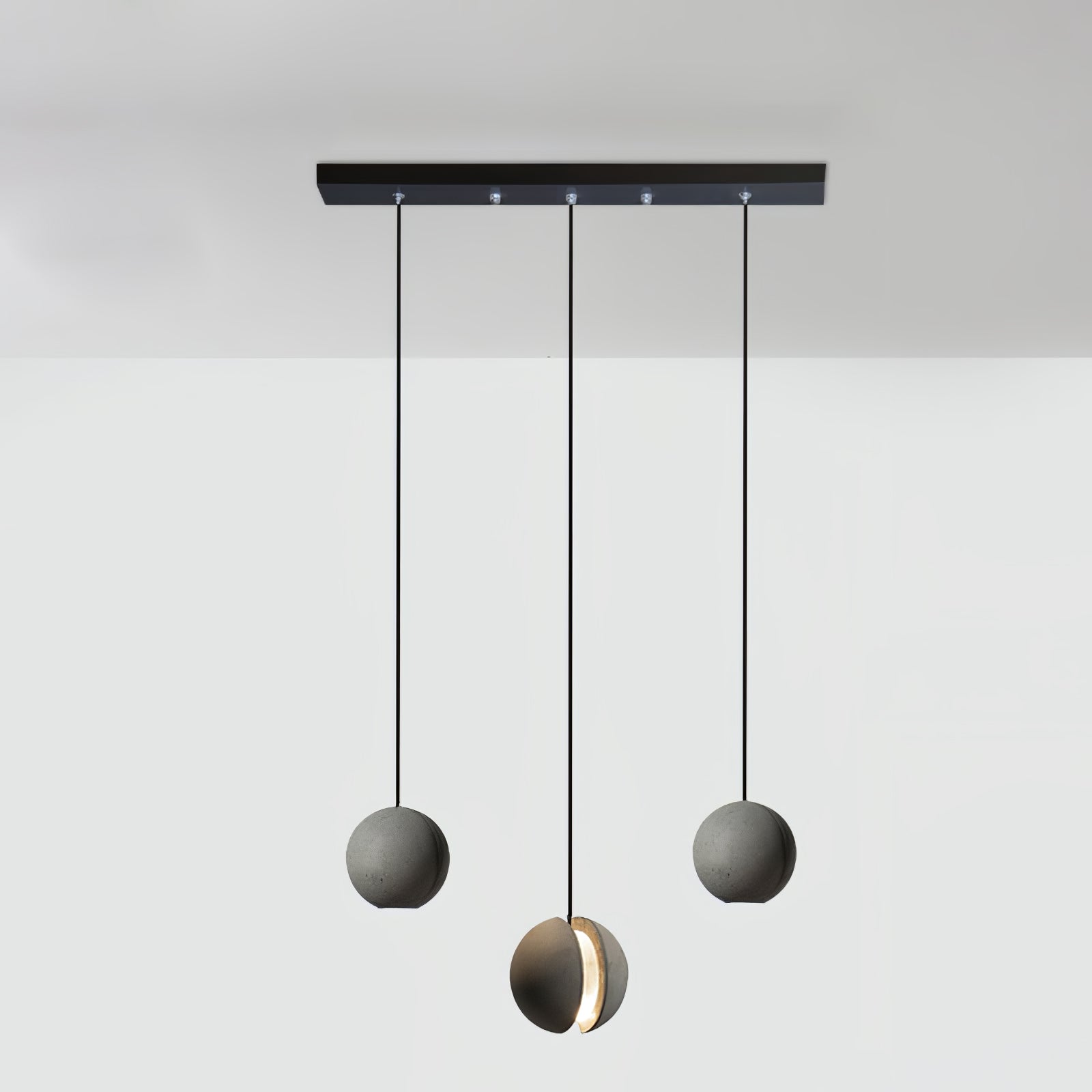 Solara Suspension Sphère en Béton Lune Minimaliste