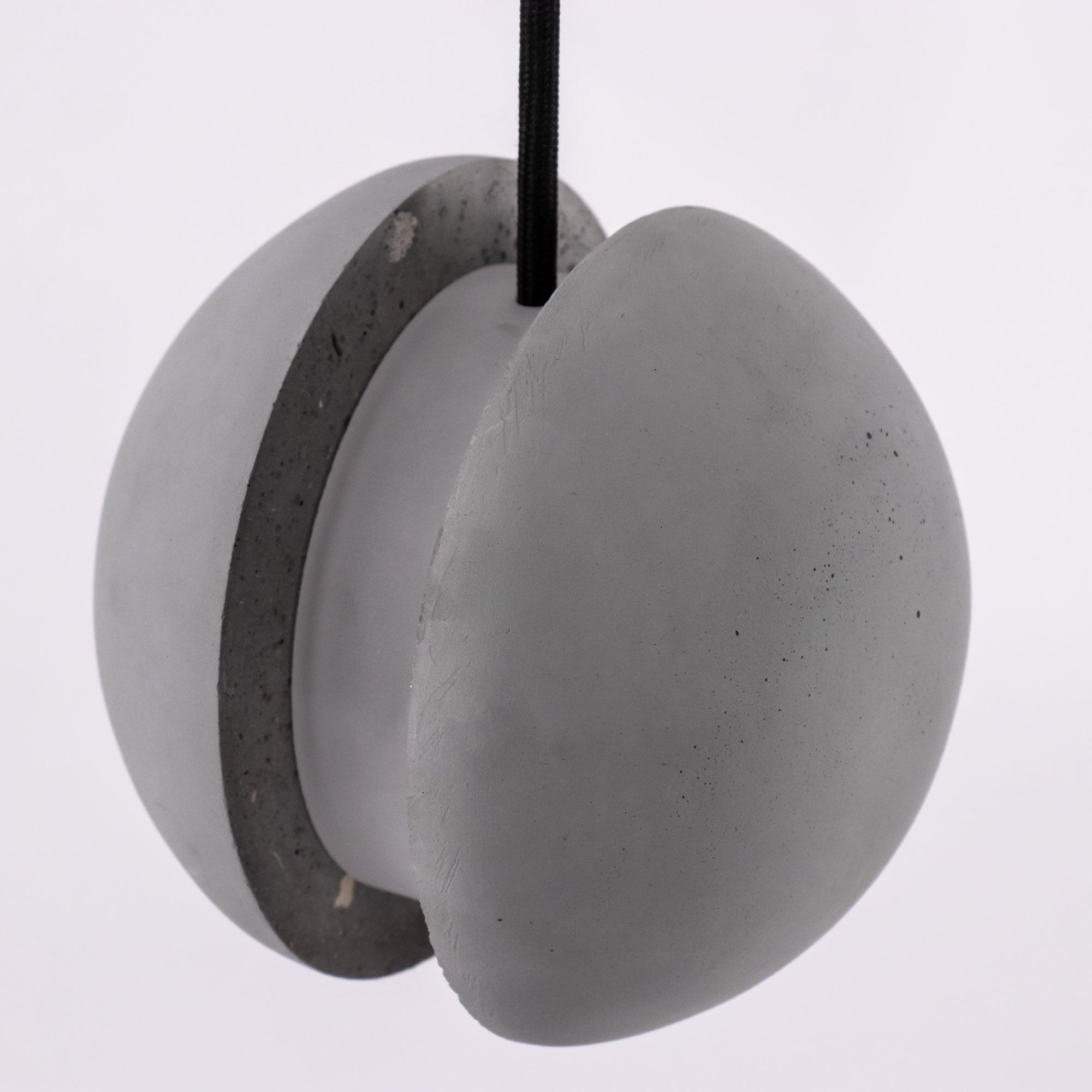 Solara Suspension Sphère en Béton Lune Minimaliste