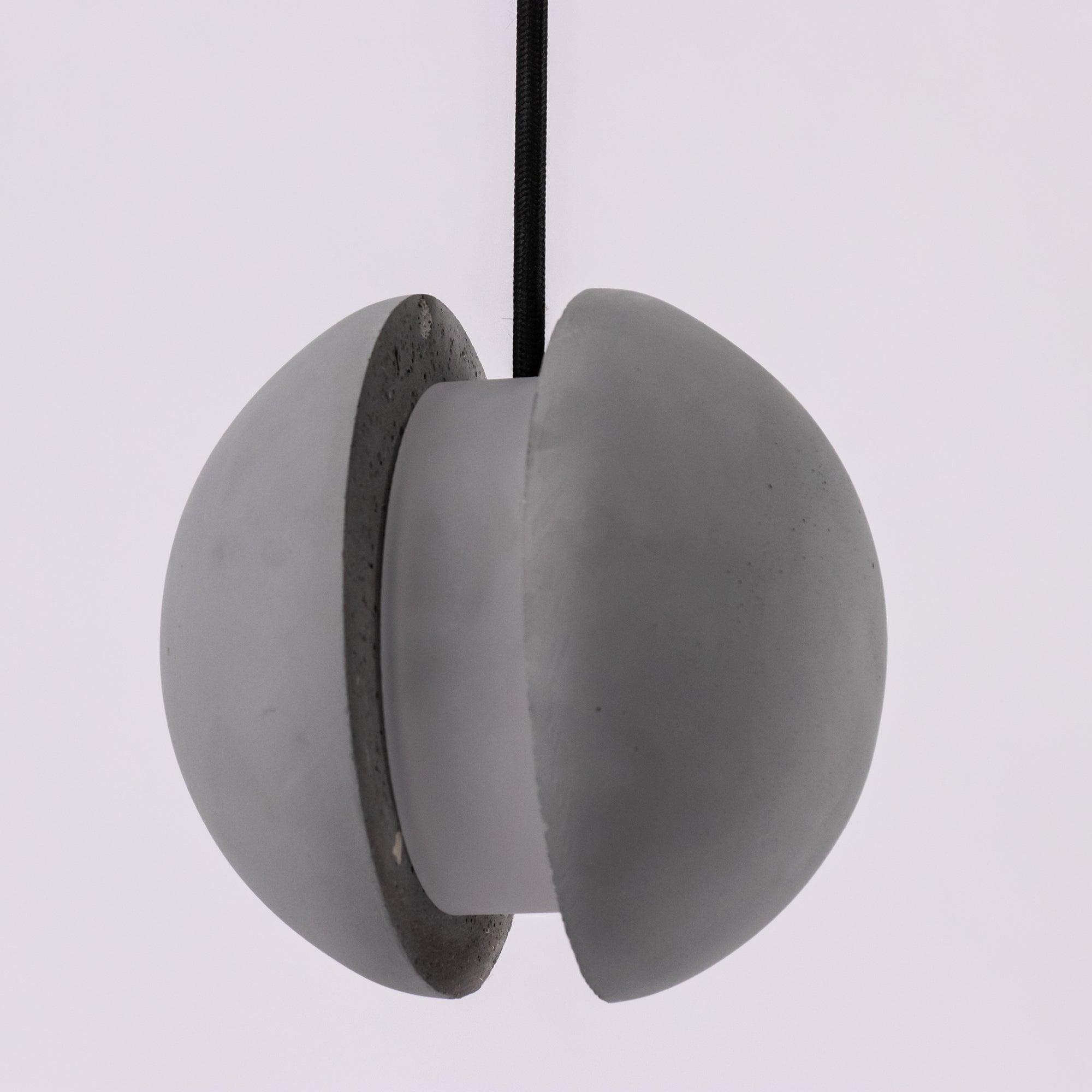 Solara Suspension Sphère en Béton Lune Minimaliste