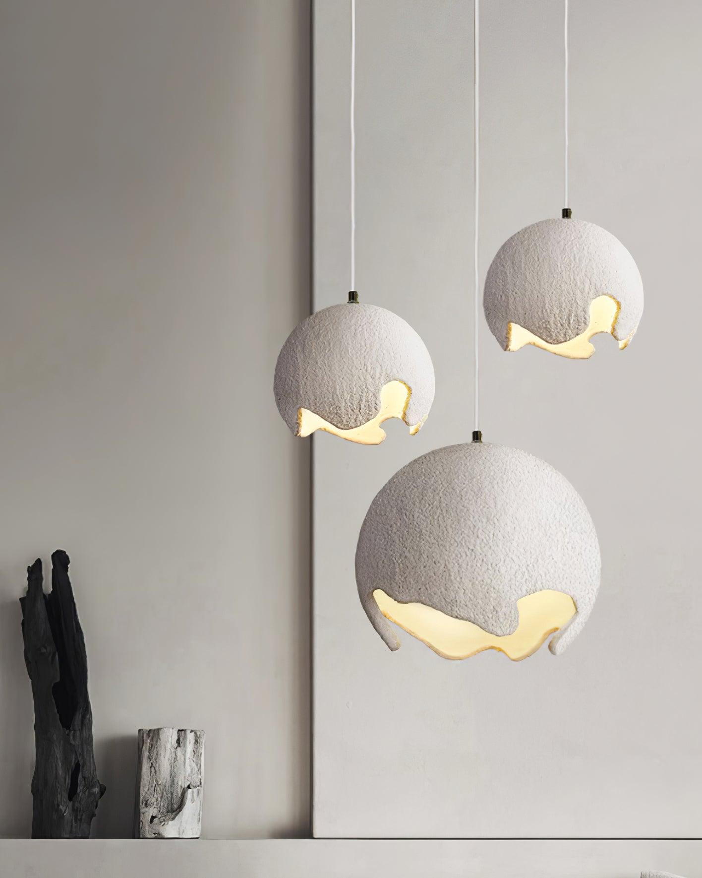Moon Suspension Crater en Résine Curvilinéaire Minimaliste