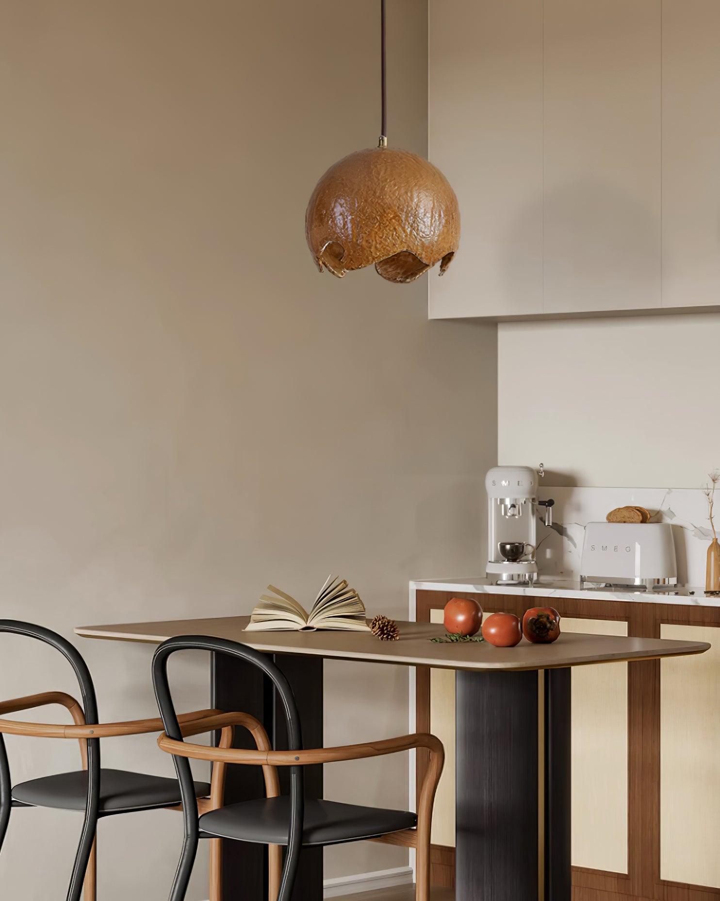 Moon Suspension Crater en Résine Curvilinéaire Minimaliste