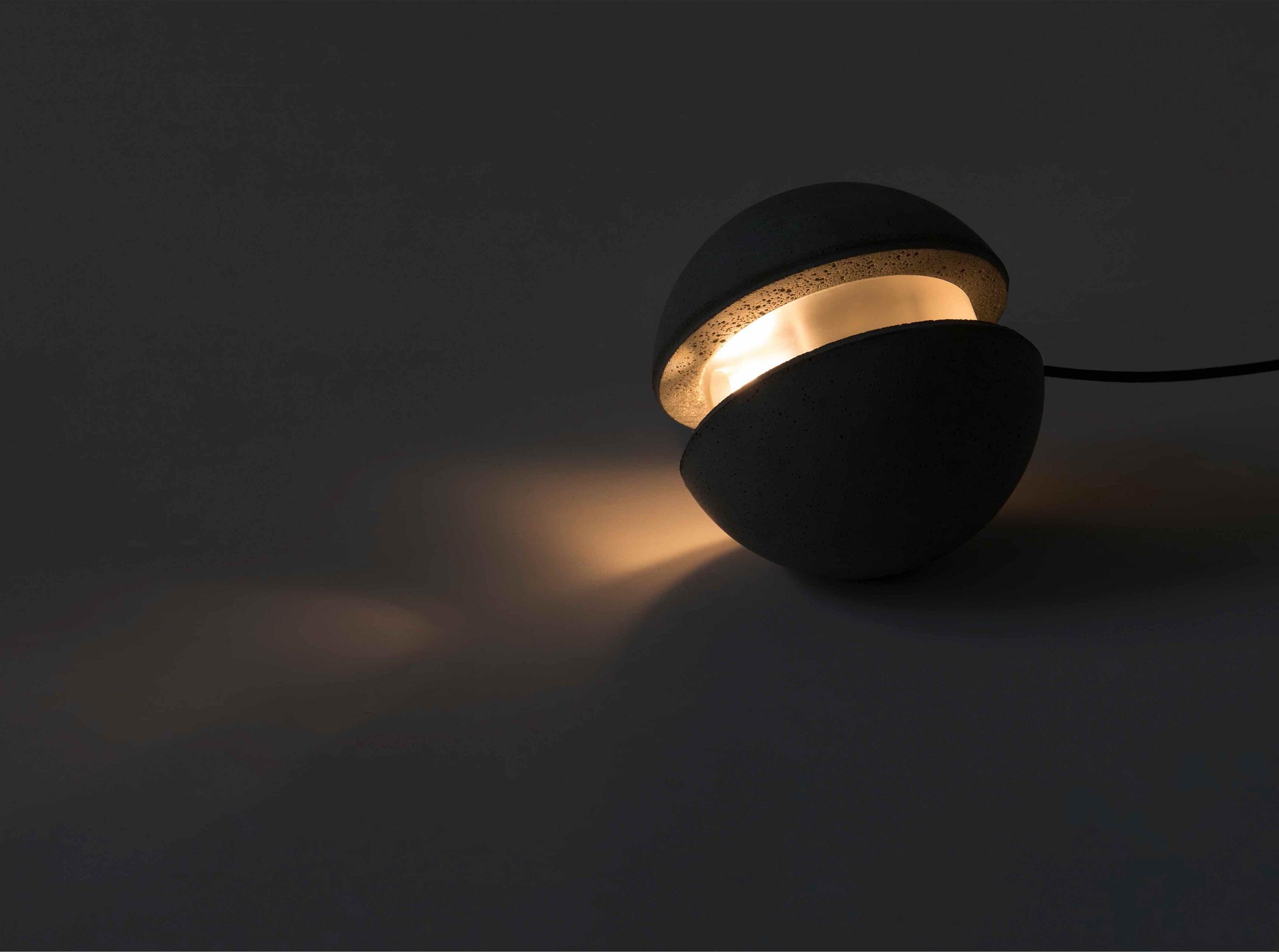 Solara Suspension Sphère en Béton Lune Minimaliste