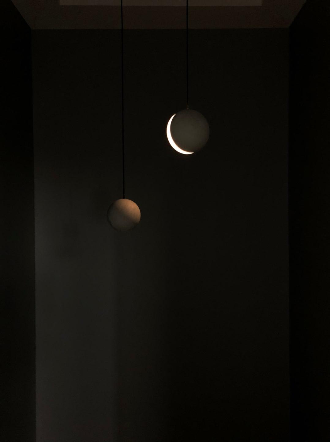 Solara Suspension Sphère en Béton Lune Minimaliste