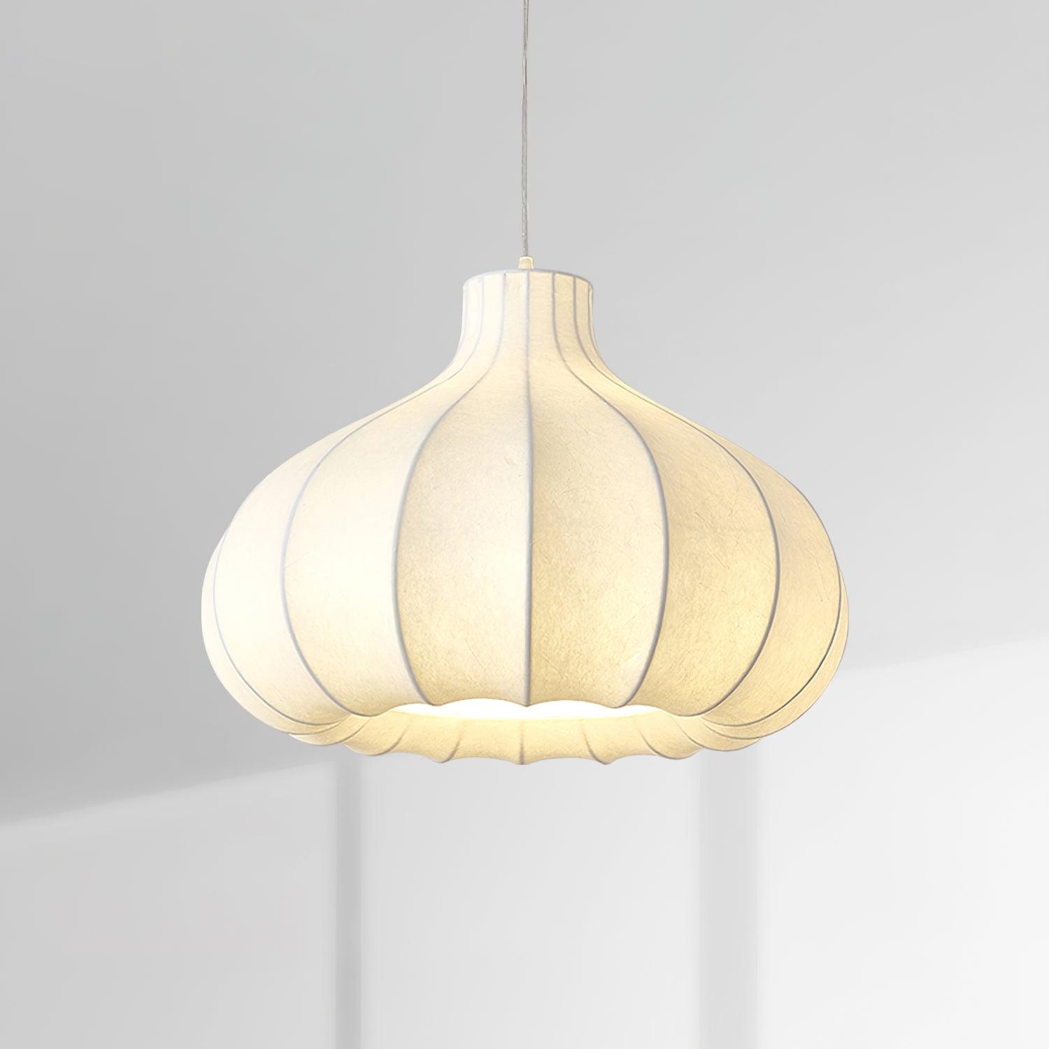 Silky Suspension avec Abat-jour en Soie Plissée Blanc Elégant
