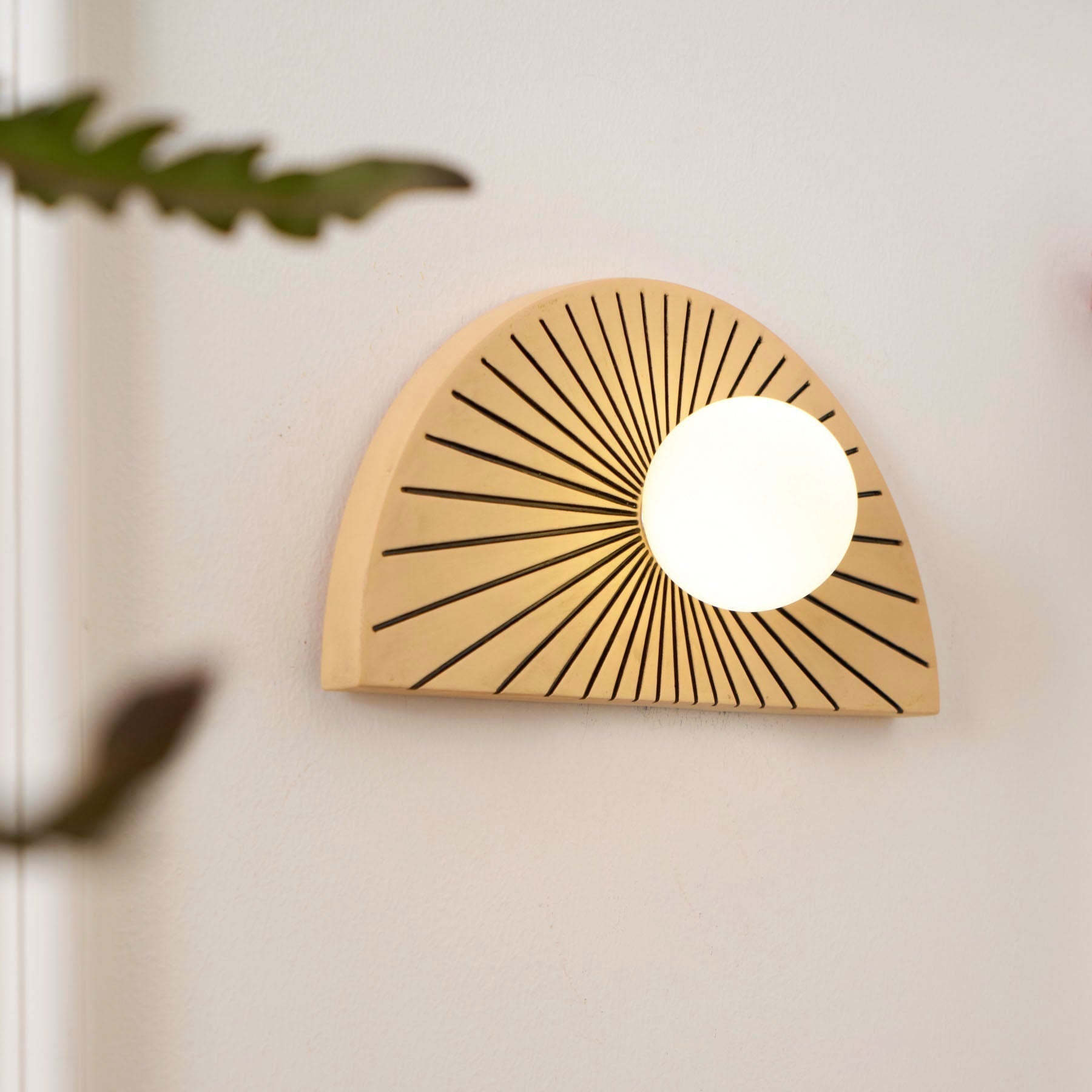 Nytheos Applique Murale Moderne Minimaliste En Résine Et Verre