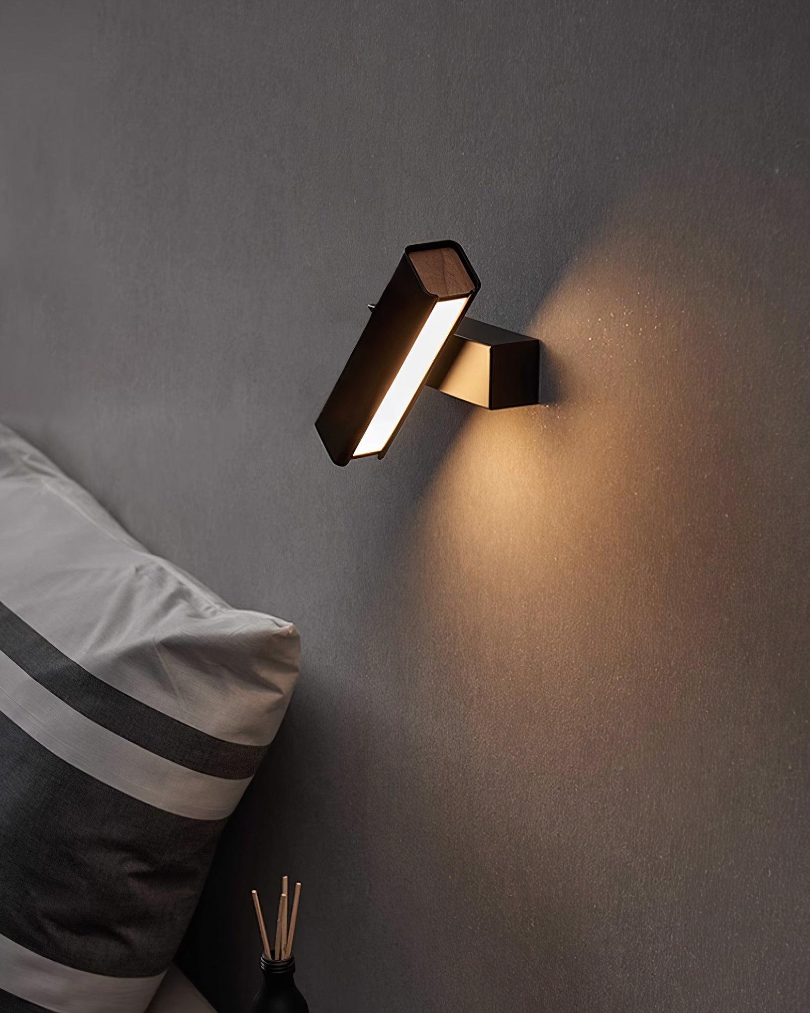 Cadence Applique murale réglable en aluminium pour chambre à coucher et salon