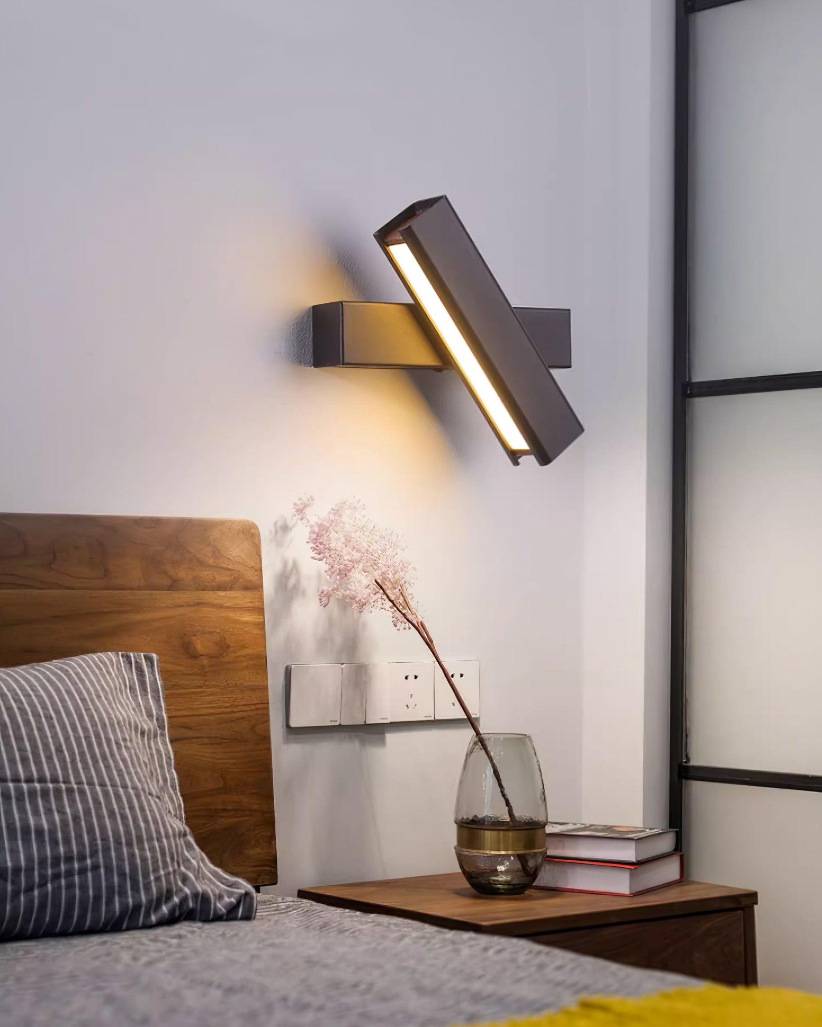 Cadence Applique murale réglable en aluminium pour chambre à coucher et salon