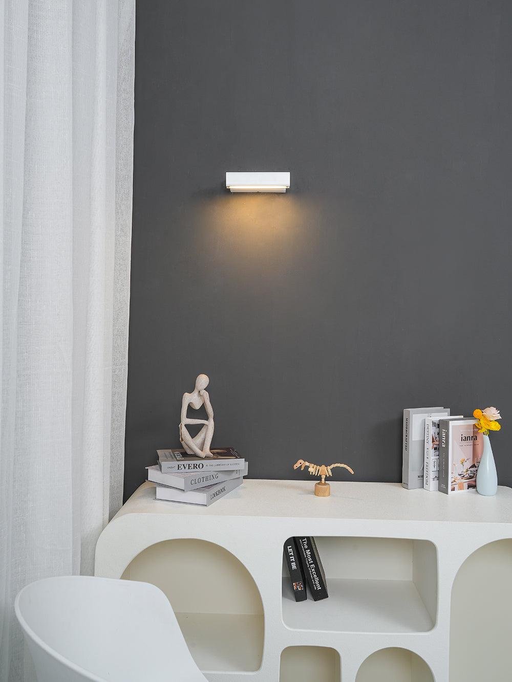 Cadence Applique murale réglable en aluminium pour chambre à coucher et salon