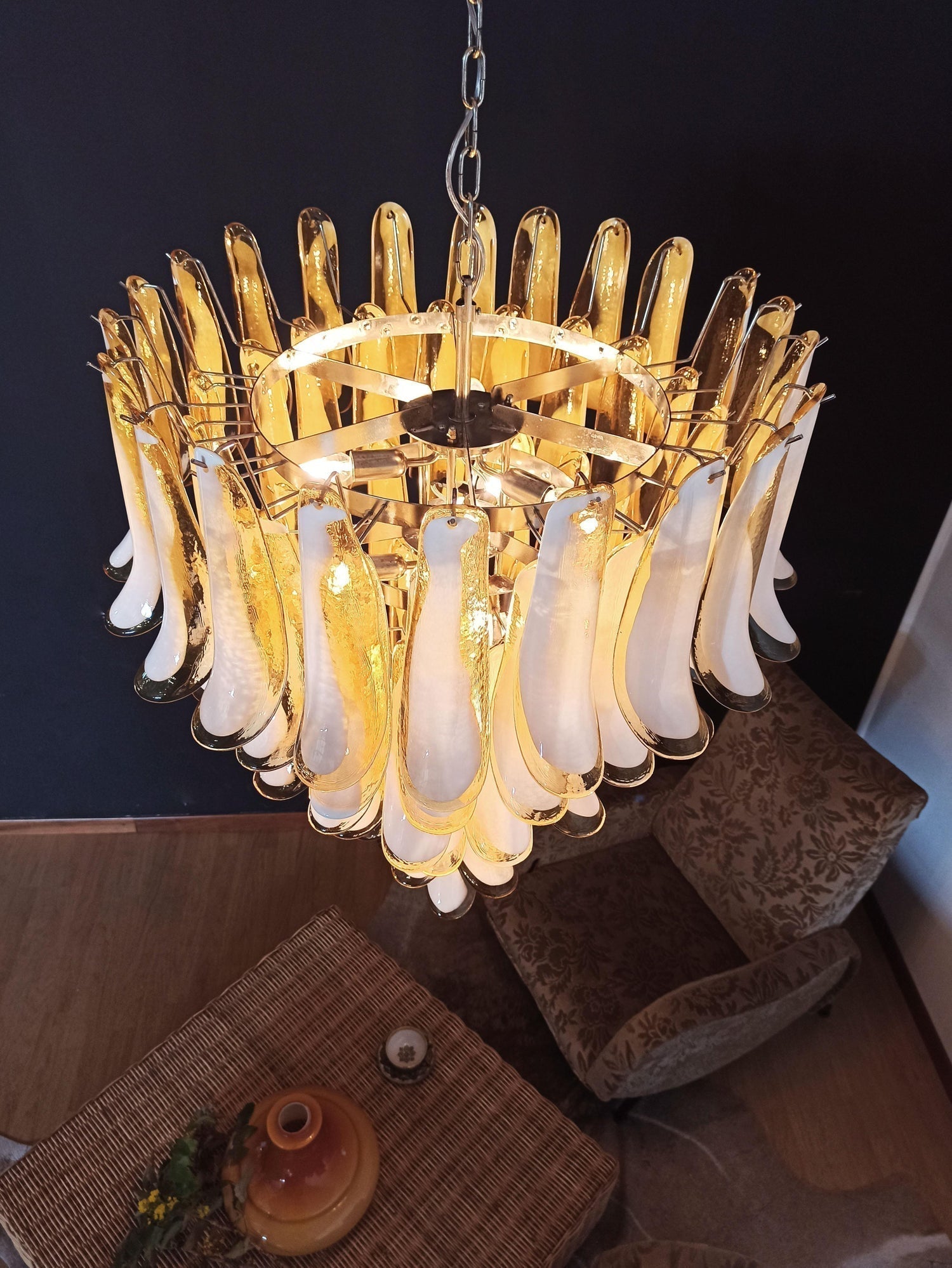 Alsorisra Lustre Postmoderne de Luxe en Verre Pétale