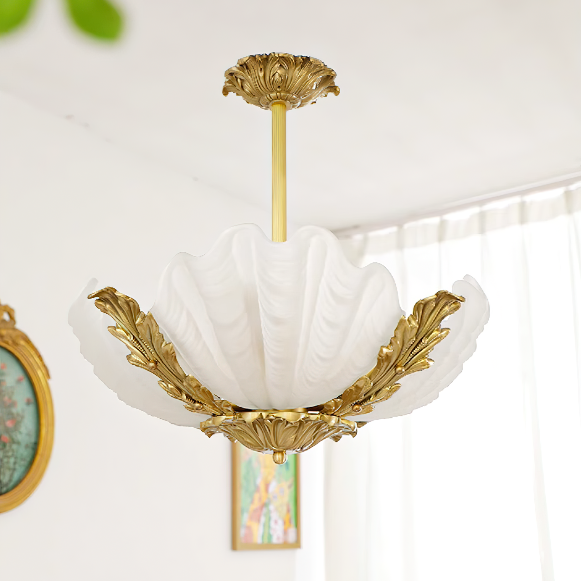 Suspension Coquille Murano Rose avec Barre Laiton Baroque Flair Artistique