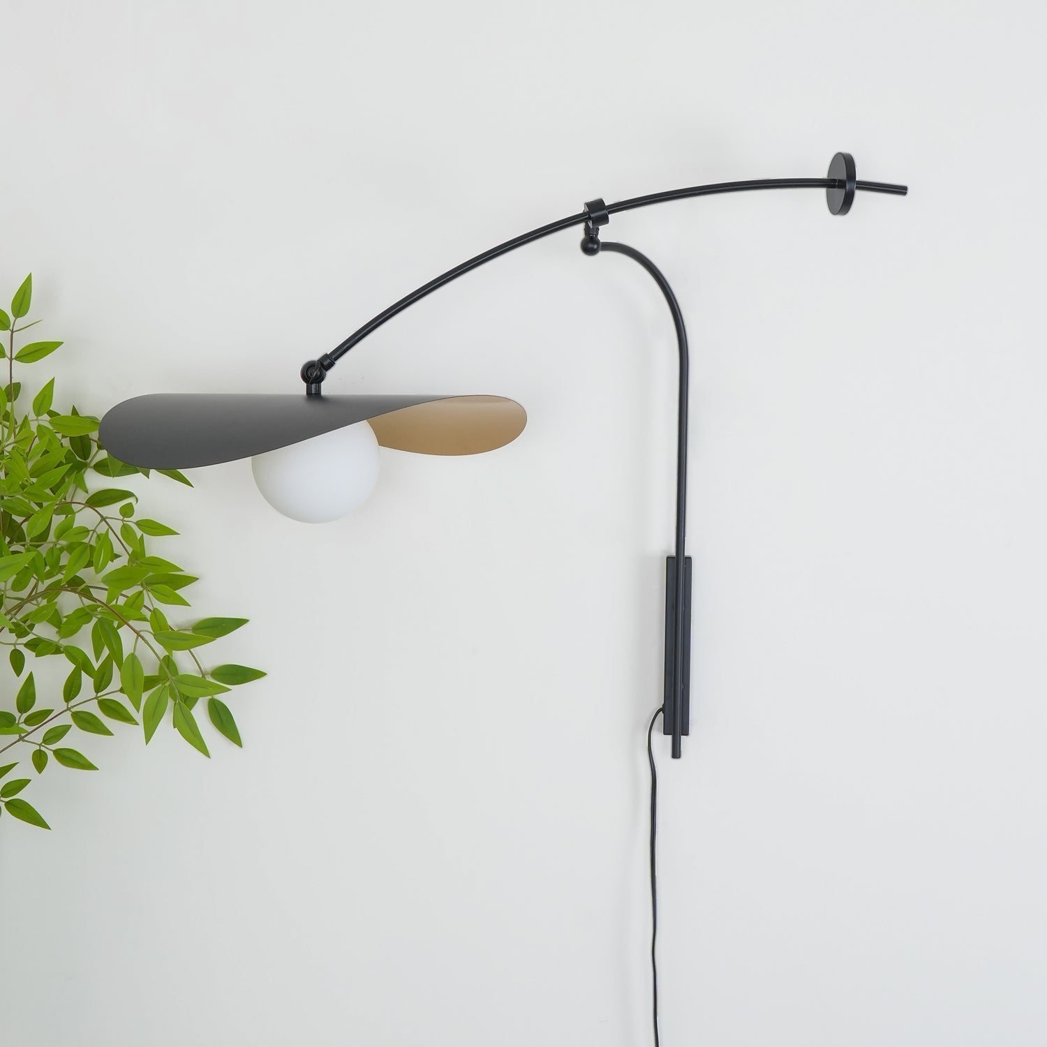 Embise Glass Minimalist  Wall Lamp