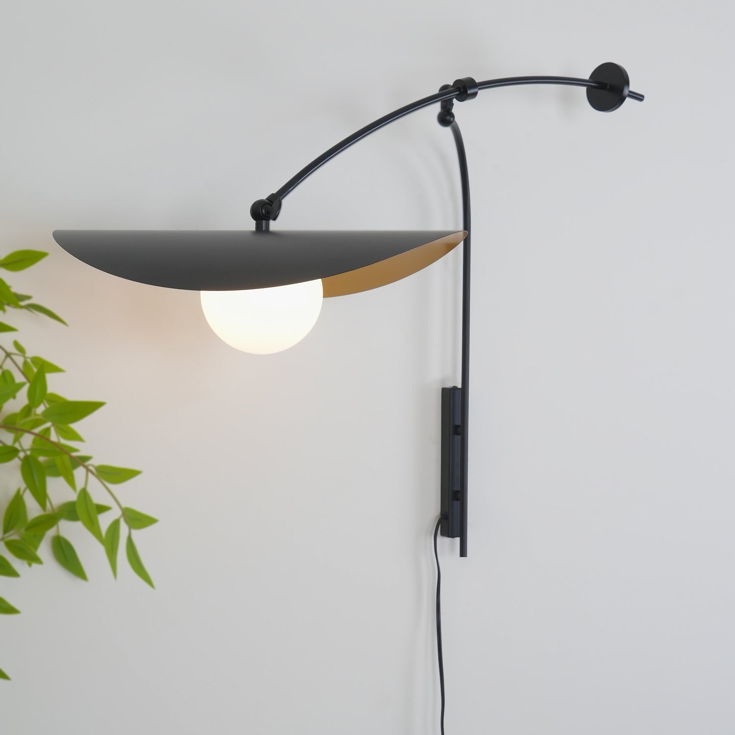 Embise Glass Minimalist  Wall Lamp