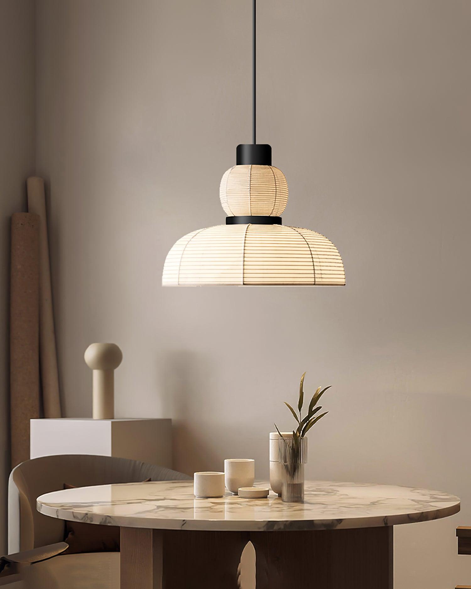 Suspension Abat-jour en Tissu Blanc Câble Noir Lueur Ambiante Douce