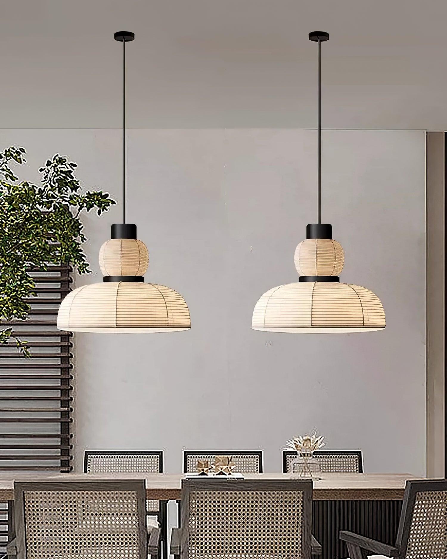 Suspension Abat-jour en Tissu Blanc Câble Noir Lueur Ambiante Douce