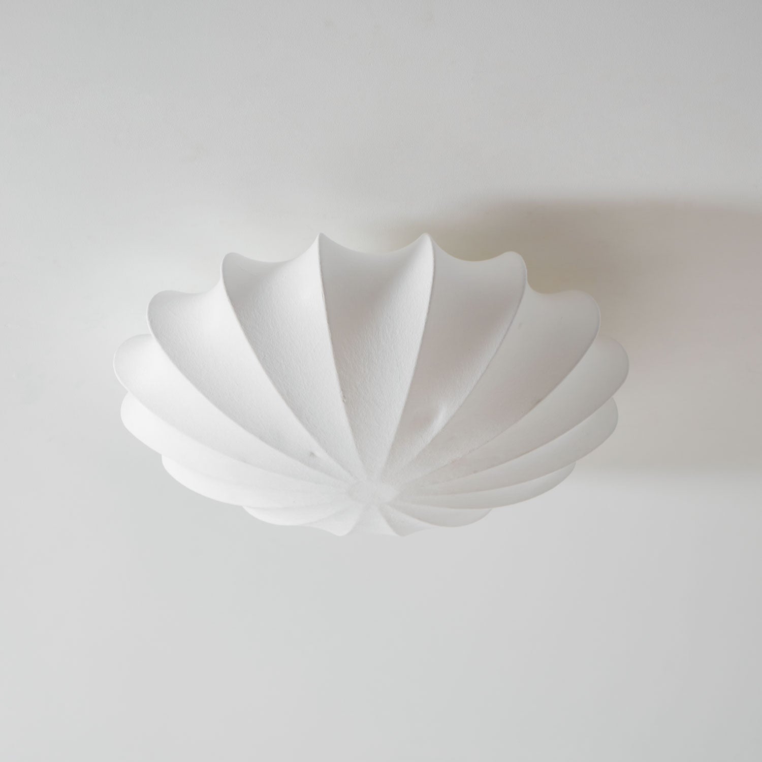 Solara Plafonnier Tissu Coquillage Sculptural Élégant