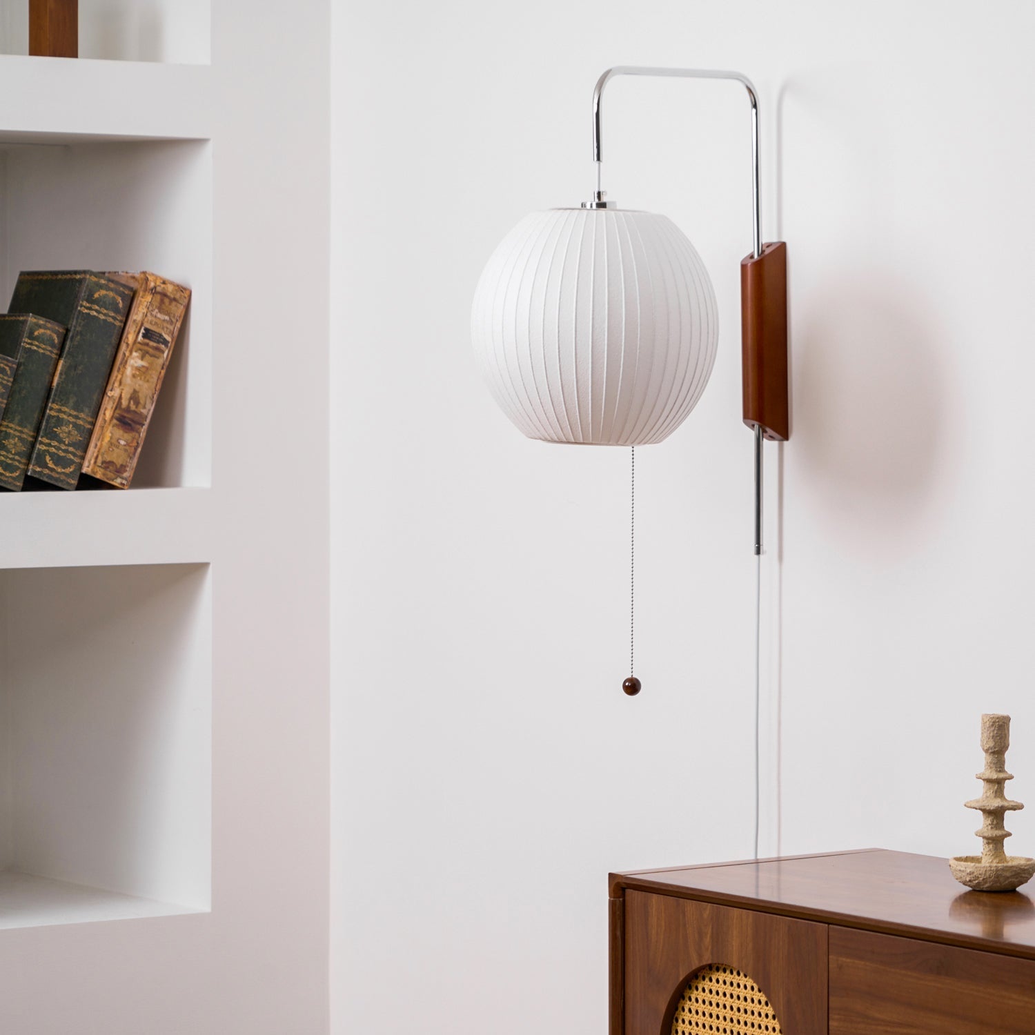 Lustra Wall Sconce Walnut Ball