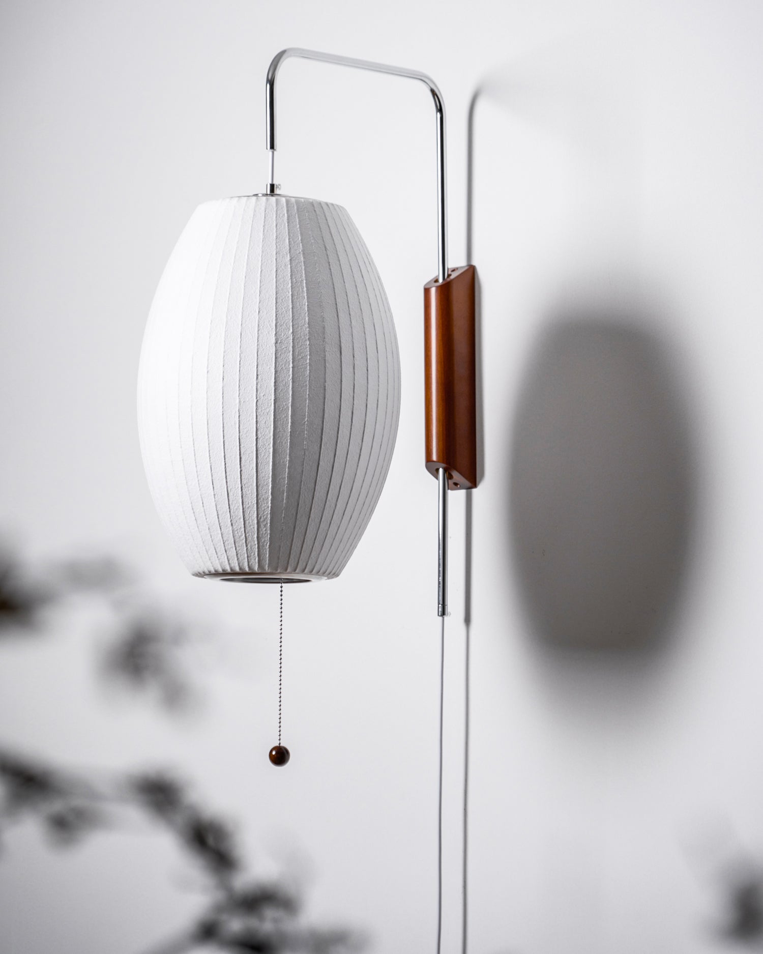 Lustra Wall Sconce Walnut Ball