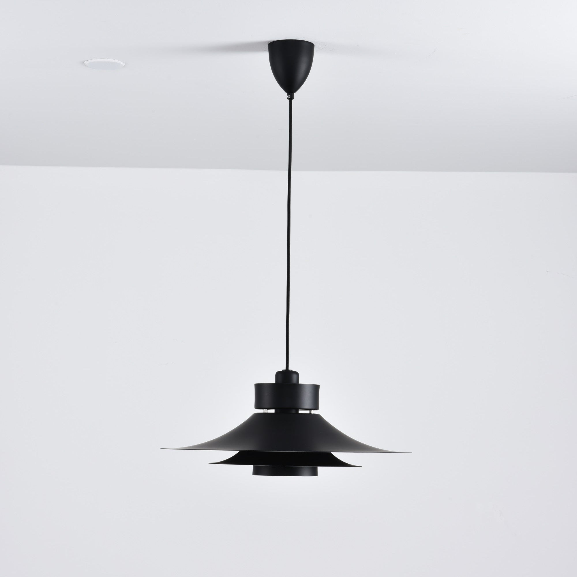 Sadie Suspension Minimaliste