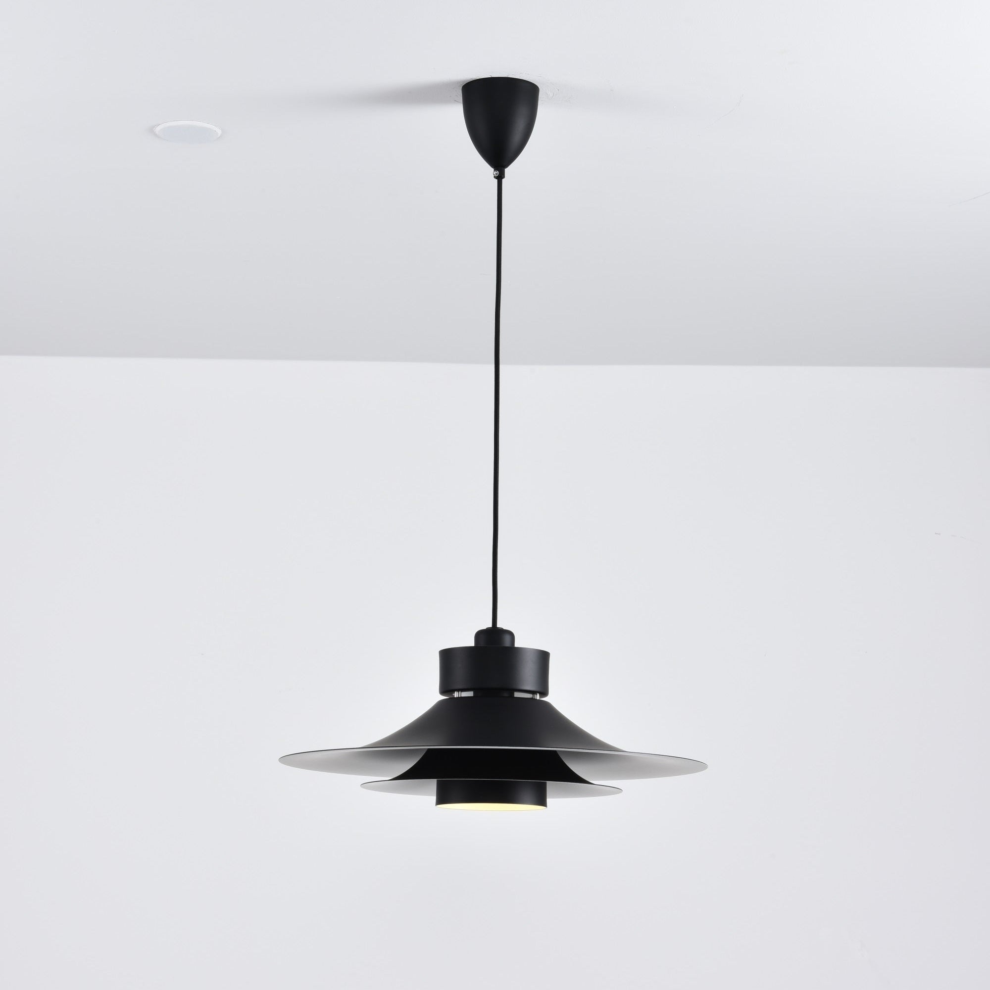 Sadie Suspension Minimaliste