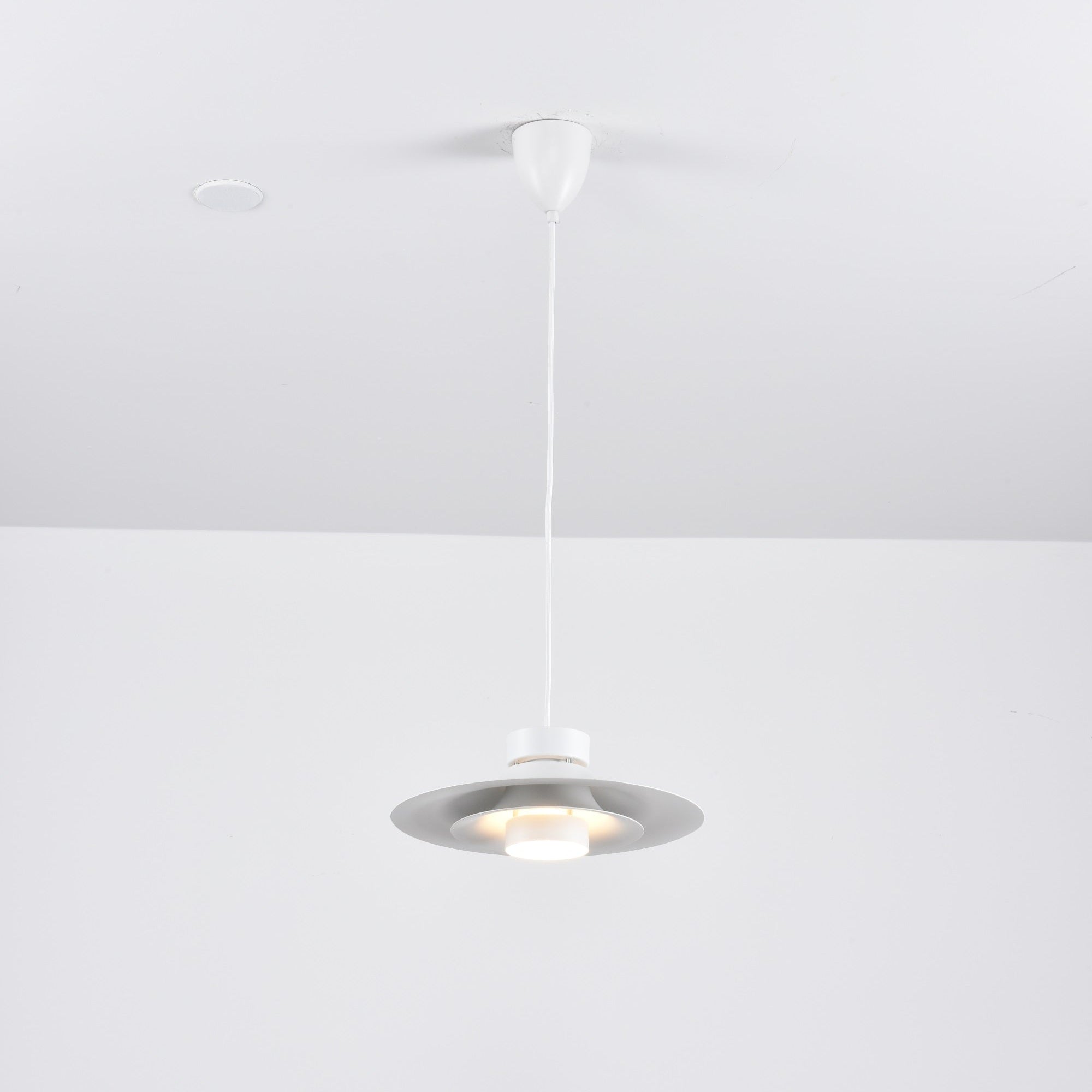 Sadie Suspension Minimaliste