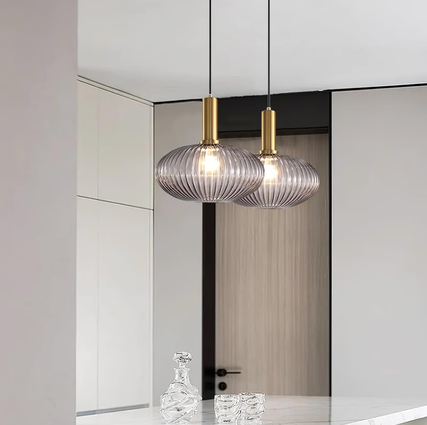 Elara Suspension Élégante à Rayures
