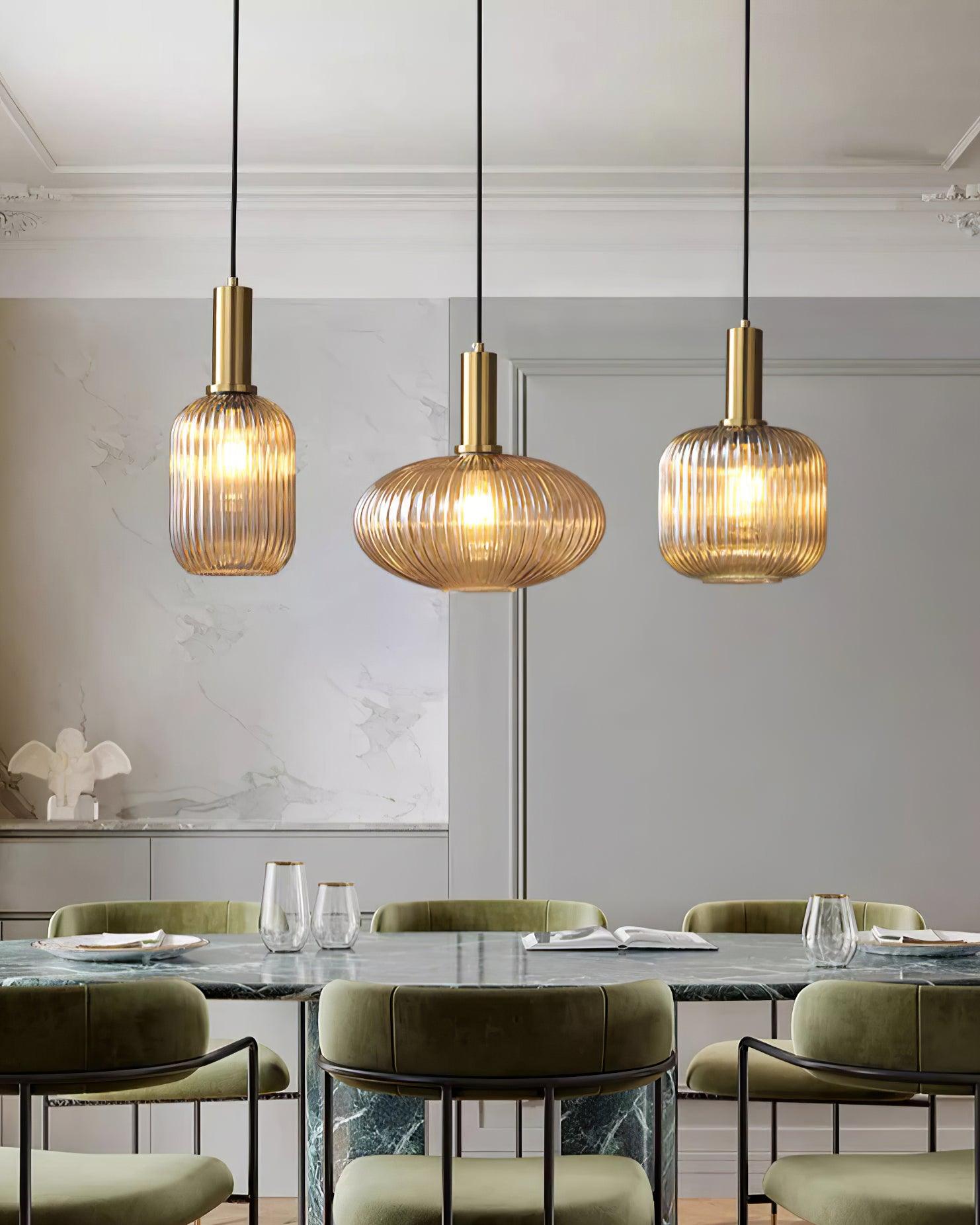 Elara Suspension Élégante à Rayures