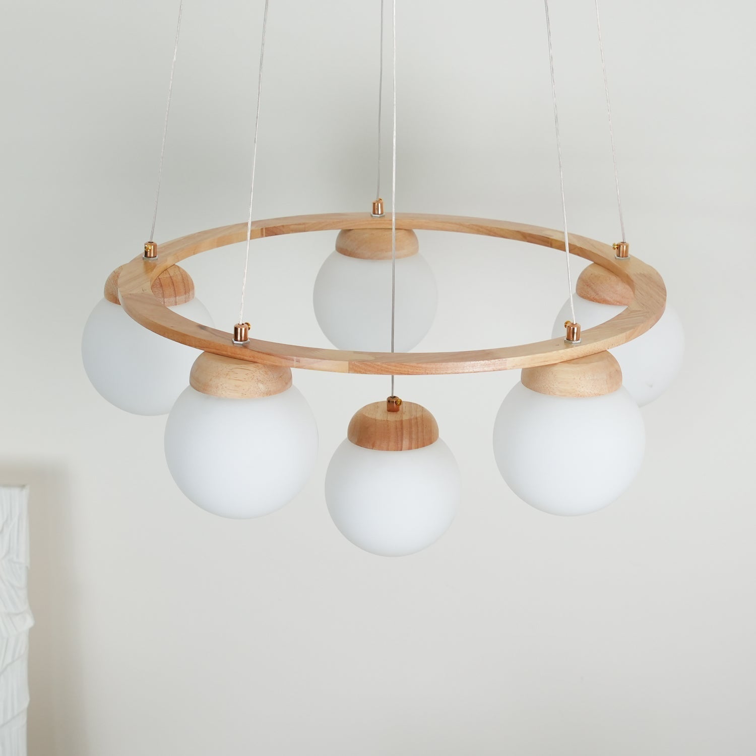 Lustra Lustre en Bois avec Anneau et Globes