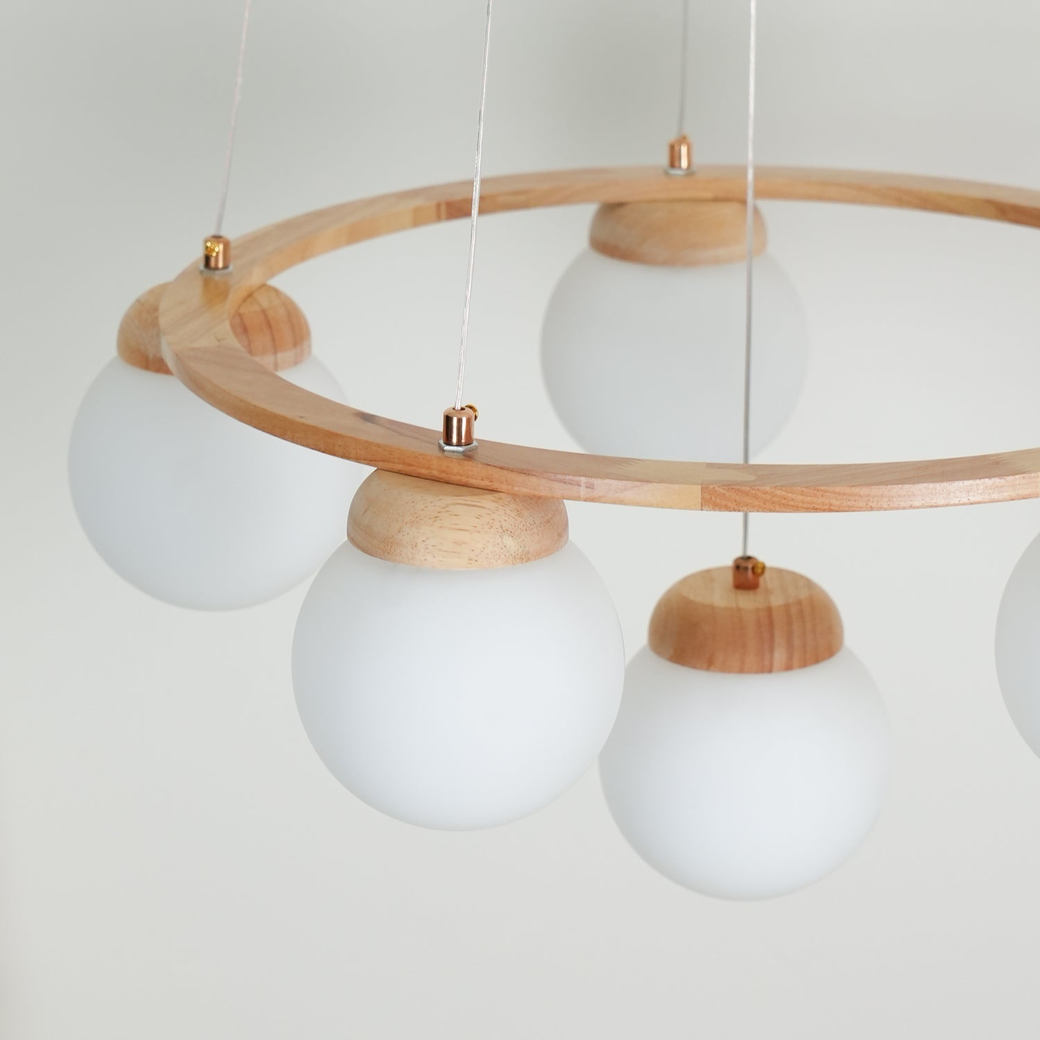 Lustra Lustre en Bois avec Anneau et Globes