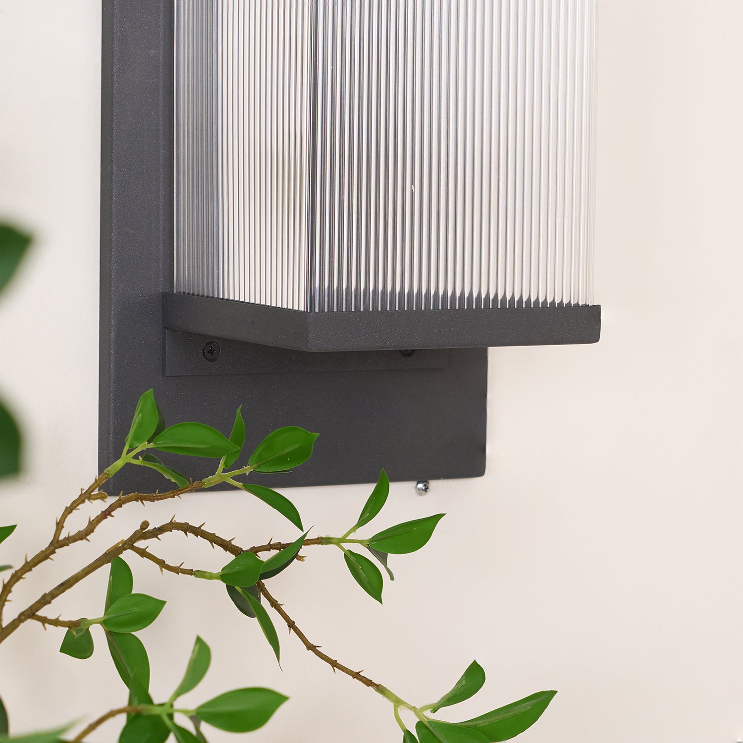 Solarise Lampe Murale Contemporaine en Acier