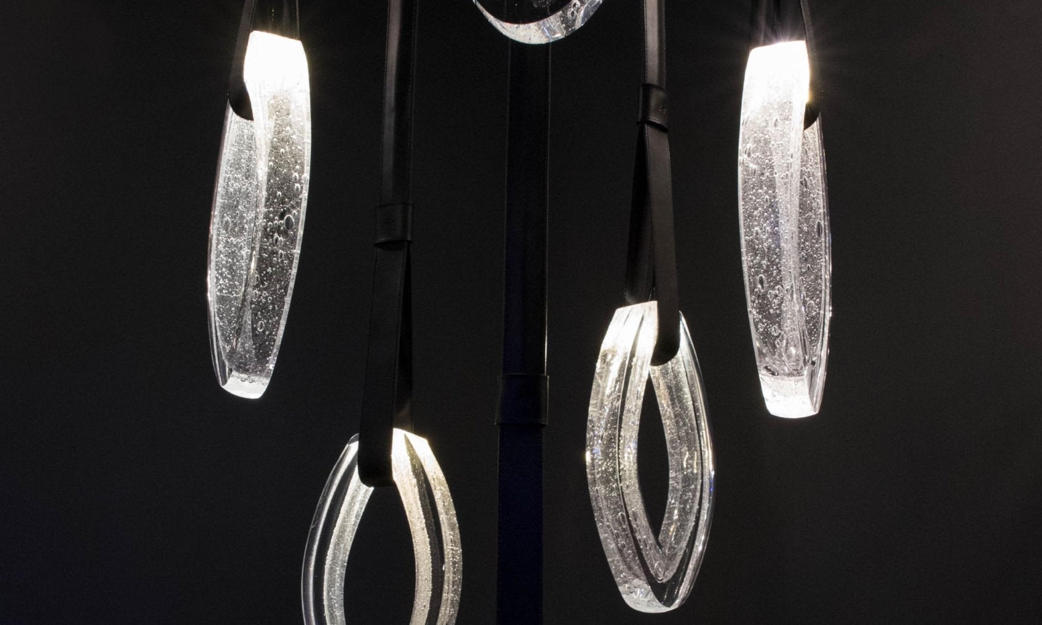 Ivvyne Lustre Moderne et Élégant en Verre