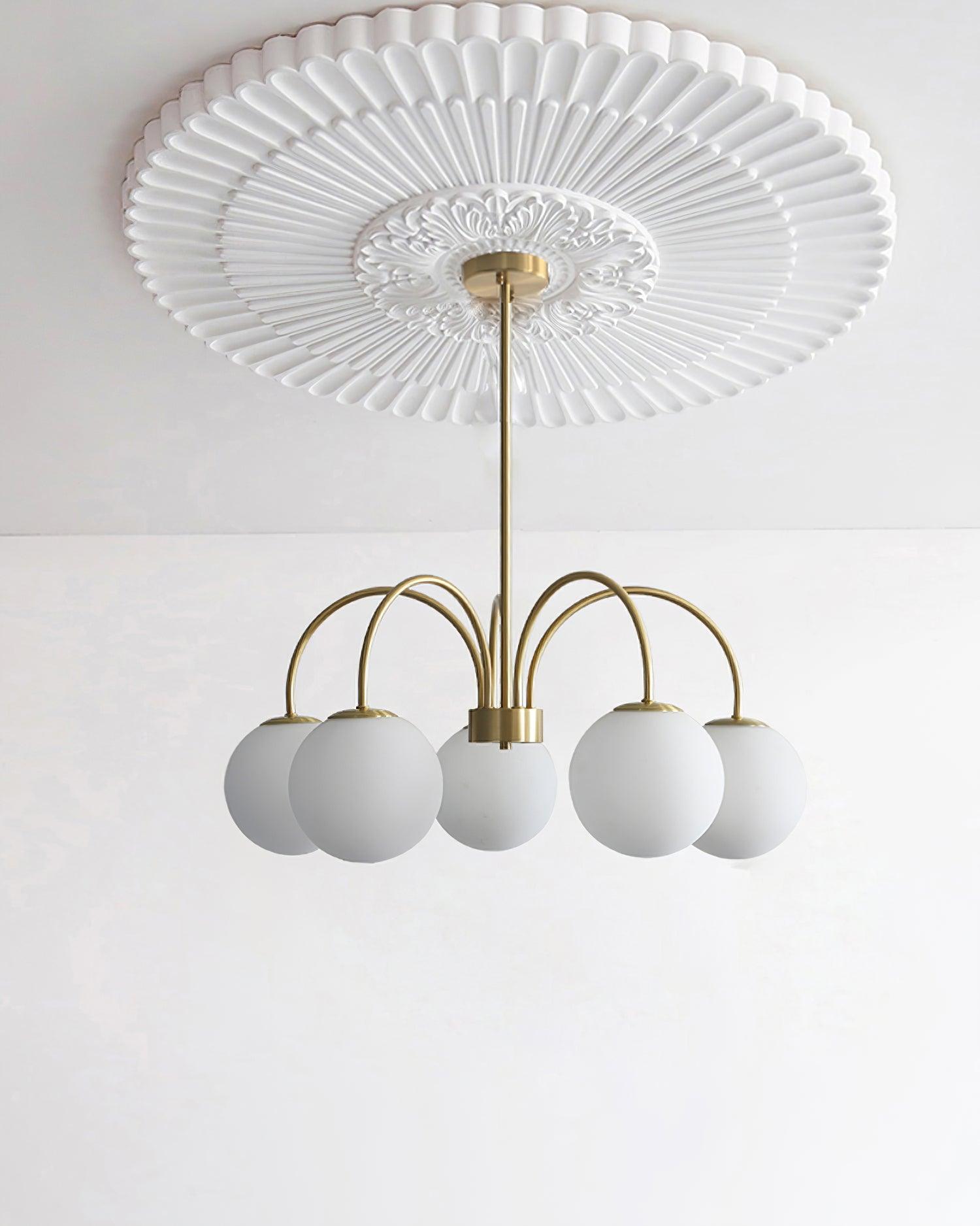 Lustra Lustre Orillia Brass Globe Modern