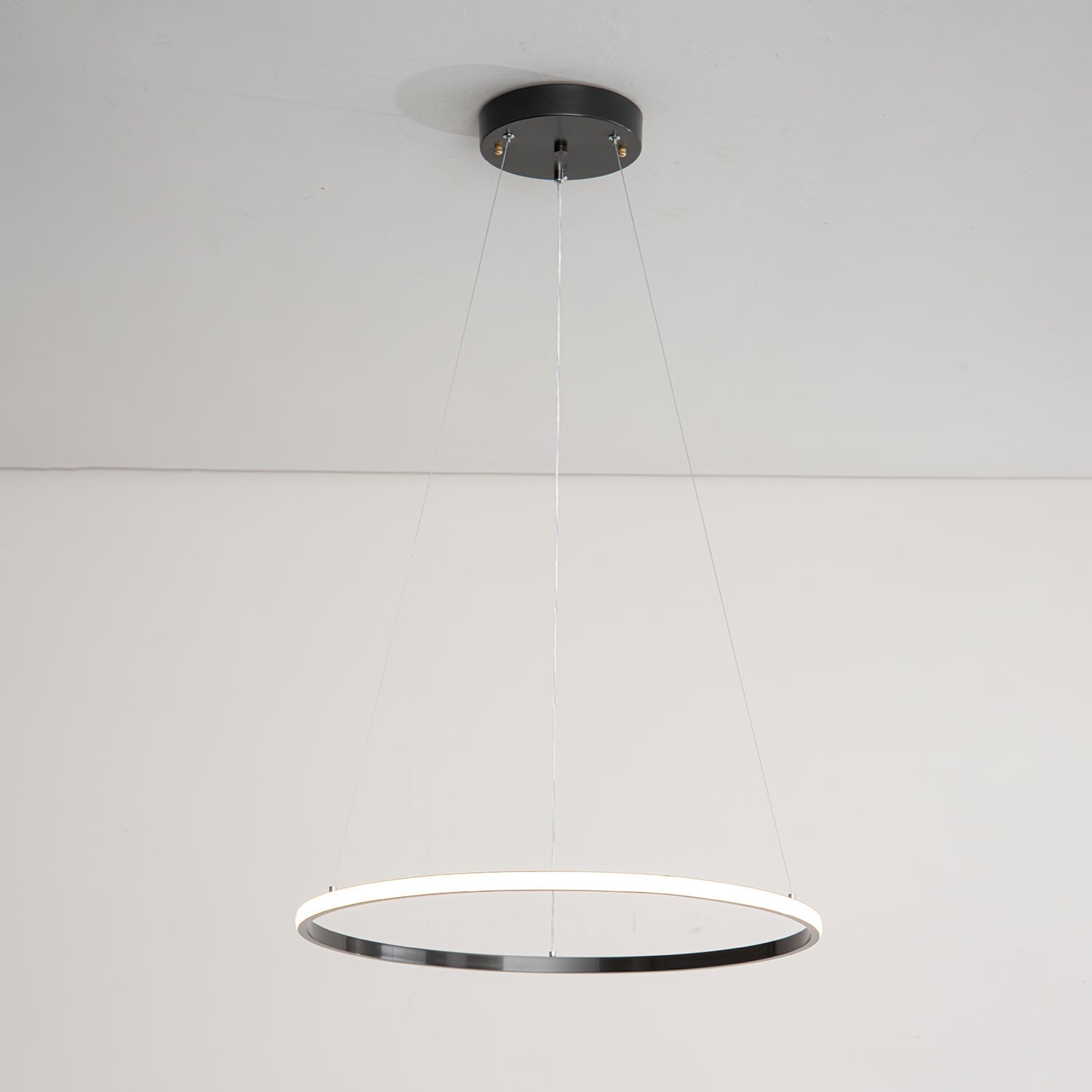Arthaila Lustre Anneaux Modernes Minimalistes en Laiton