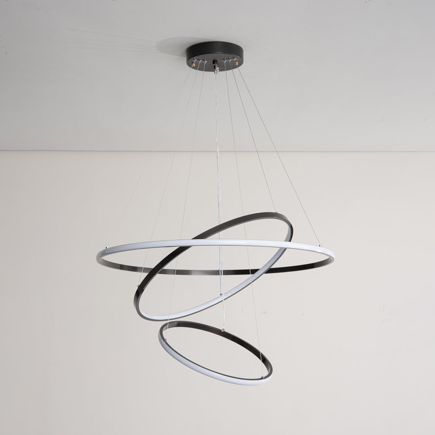 Arthaila Lustre Anneaux Modernes Minimalistes en Laiton