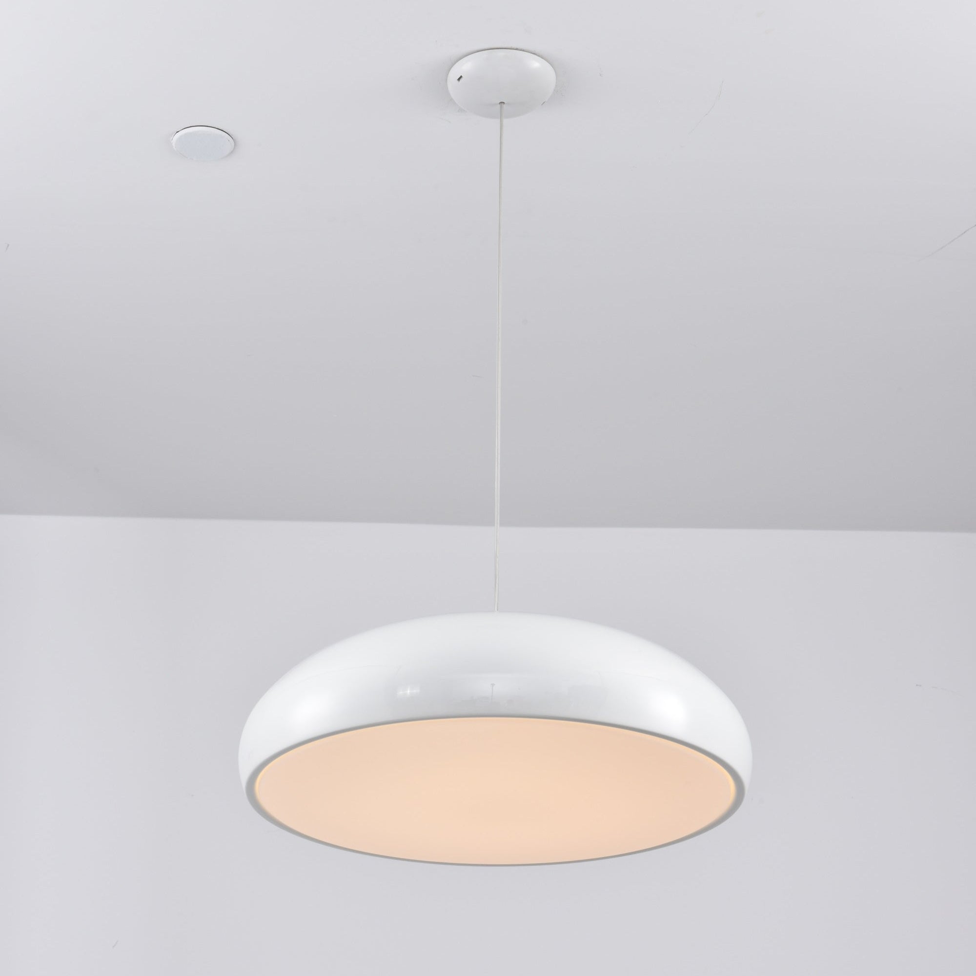 Calynda Suspension Minimaliste