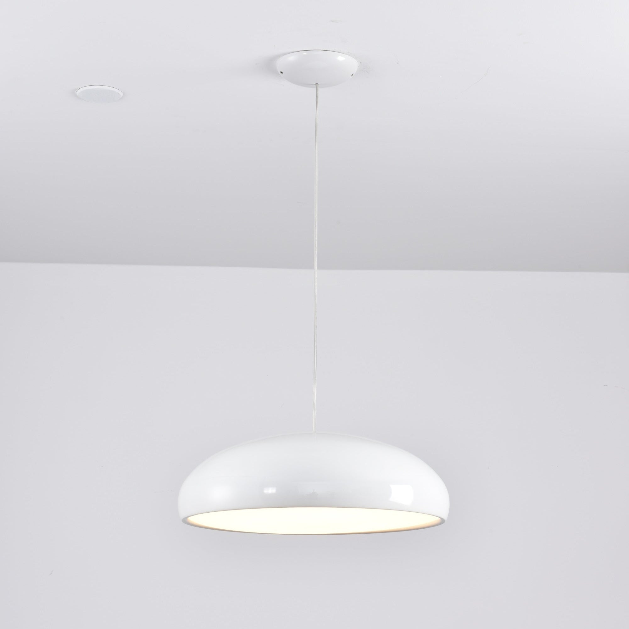 Calynda Suspension Minimaliste