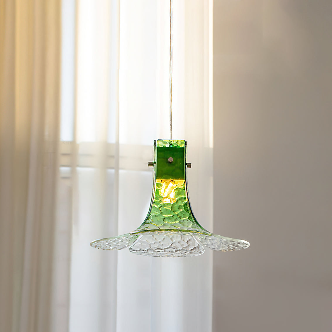 Panya Suspension en Verre Soufflé à la Main Pétale Organique