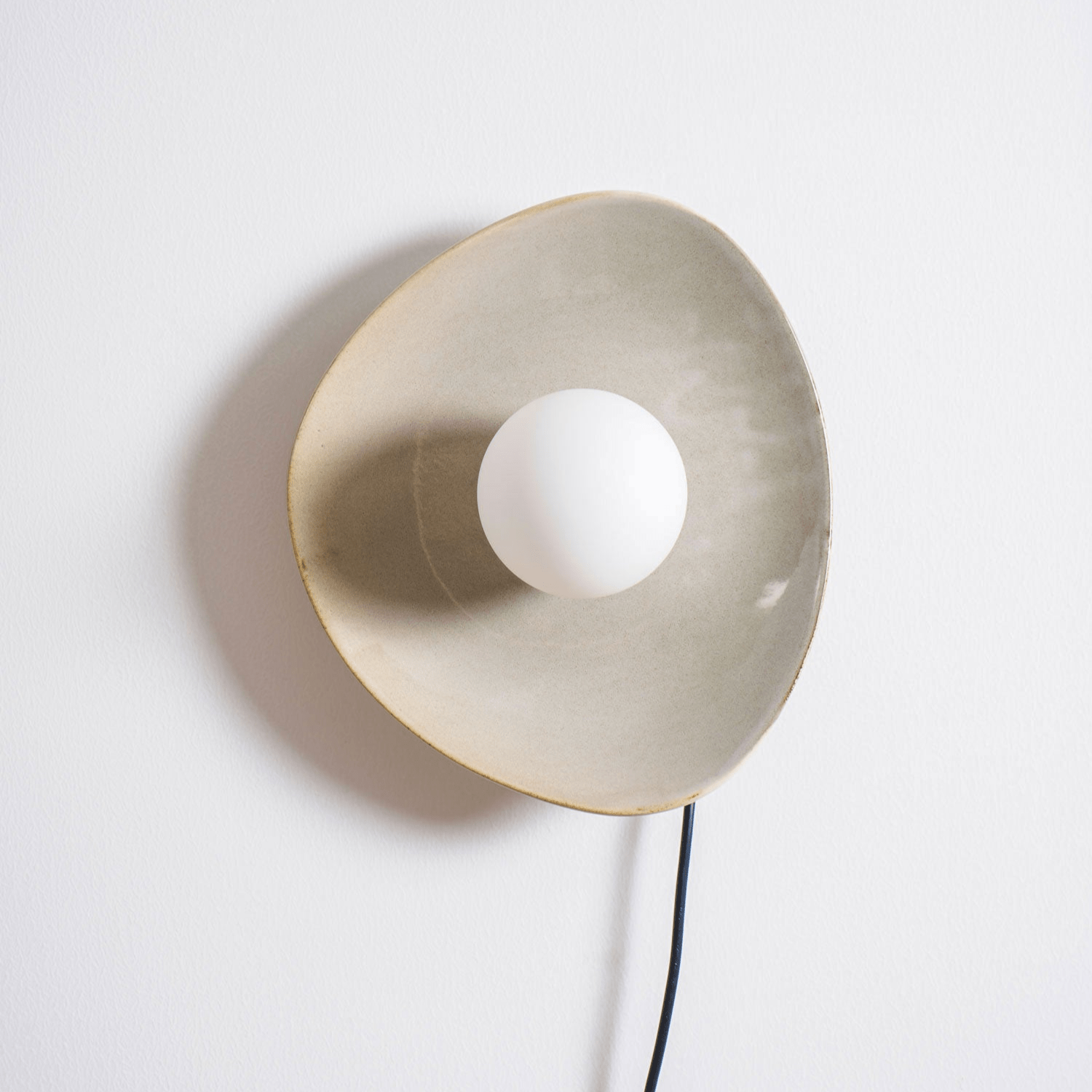 Nancy Pebble Disc Plug-in Ceramics Glass Wall Light