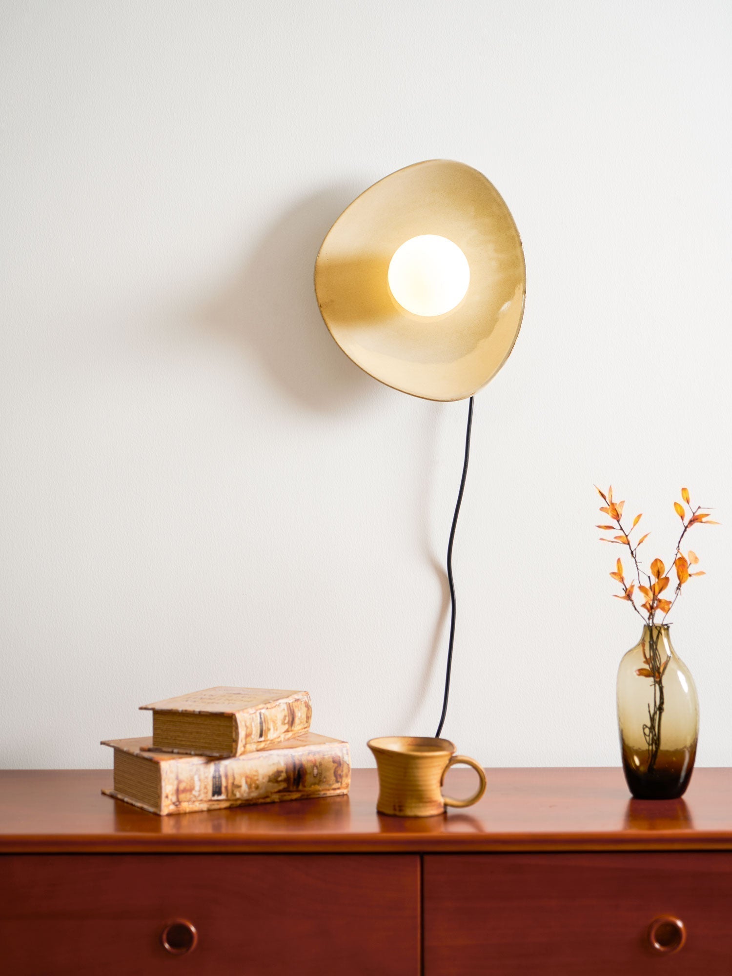 Nancy Pebble Disc Plug-in Ceramics Glass Wall Light