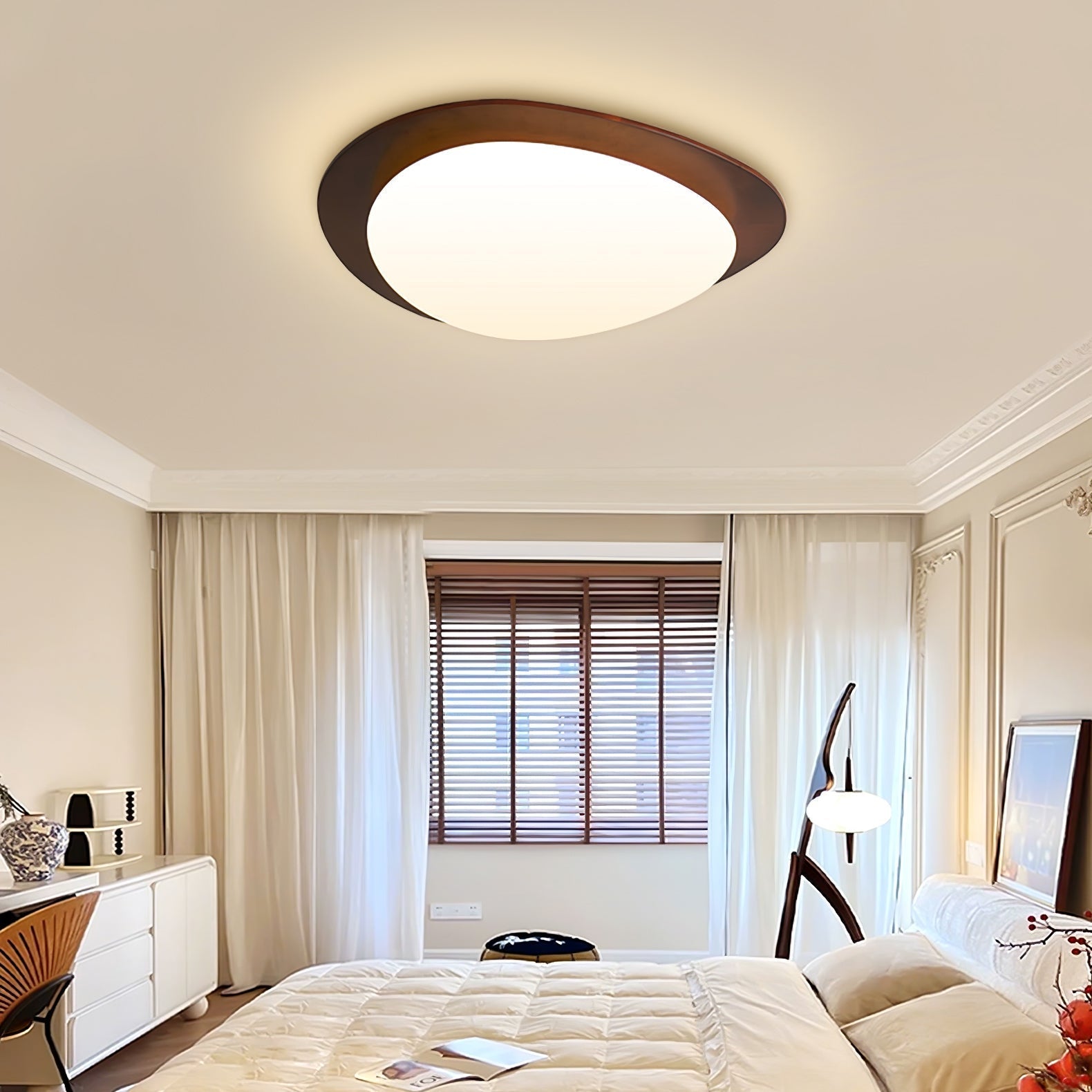 Lustra Ceiling Light Wooden Walnut Pebble