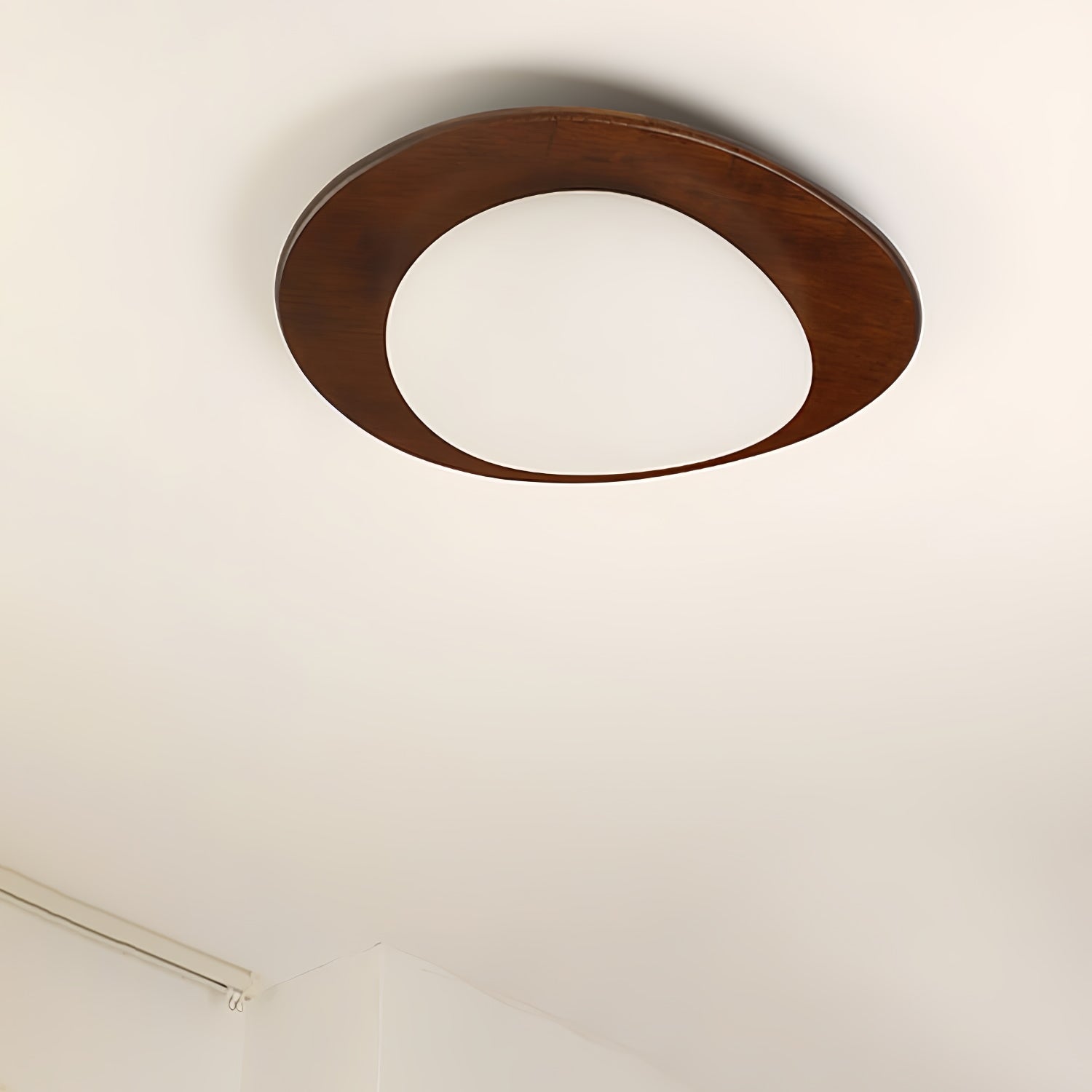 Lustra Ceiling Light Wooden Walnut Pebble