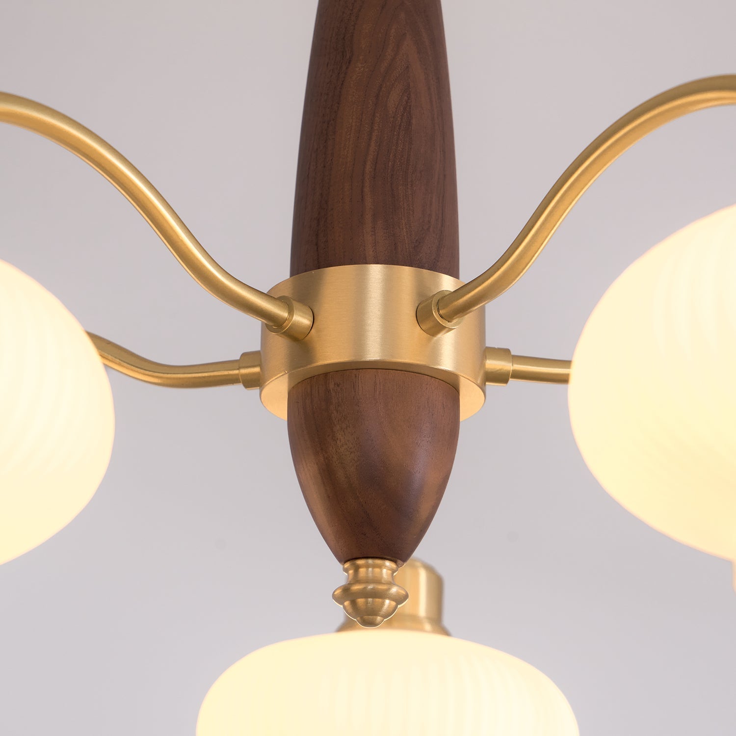 Cavien Lustre en Laiton et Noyer